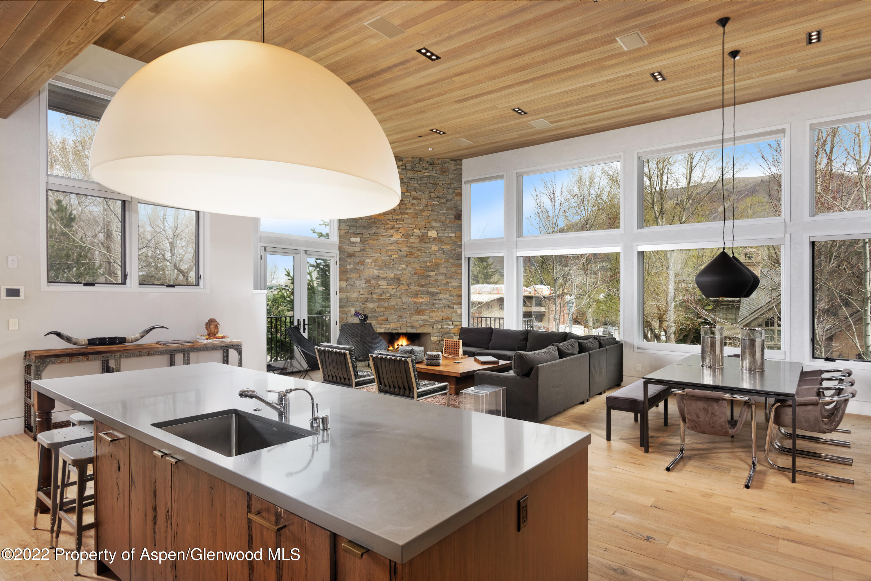 Aspen, Colorado 81611, United States, 4 Bedrooms Bedrooms, ,5 BathroomsBathrooms,Residential,Active,74226