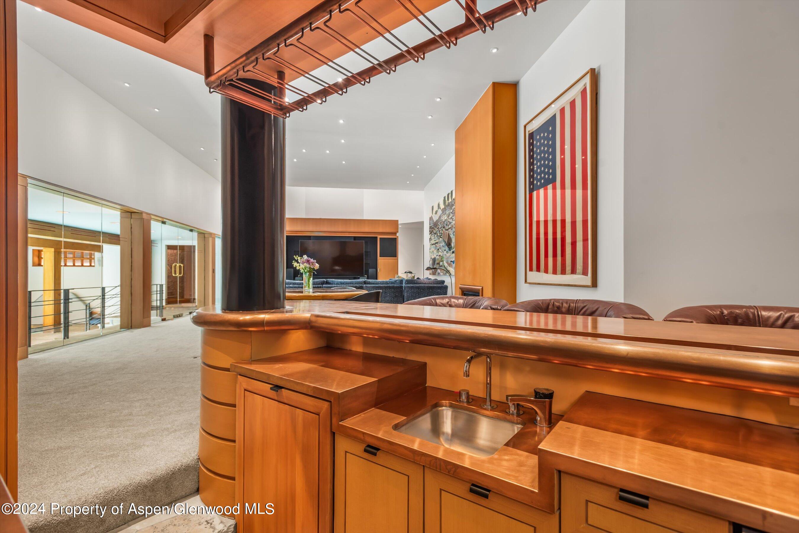 Aspen, Colorado 81611, United States, 5 Bedrooms Bedrooms, ,7 BathroomsBathrooms,Residential,Active,54679