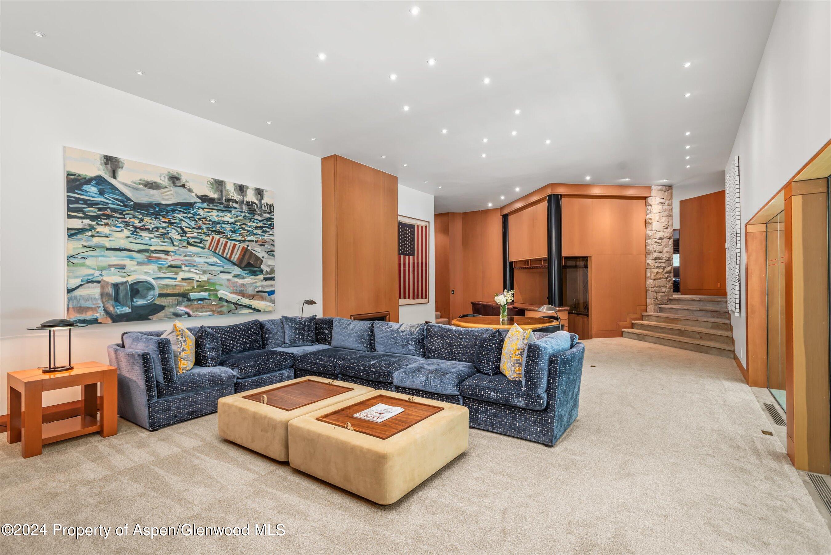 Aspen, Colorado 81611, United States, 5 Bedrooms Bedrooms, ,7 BathroomsBathrooms,Residential,Active,54679