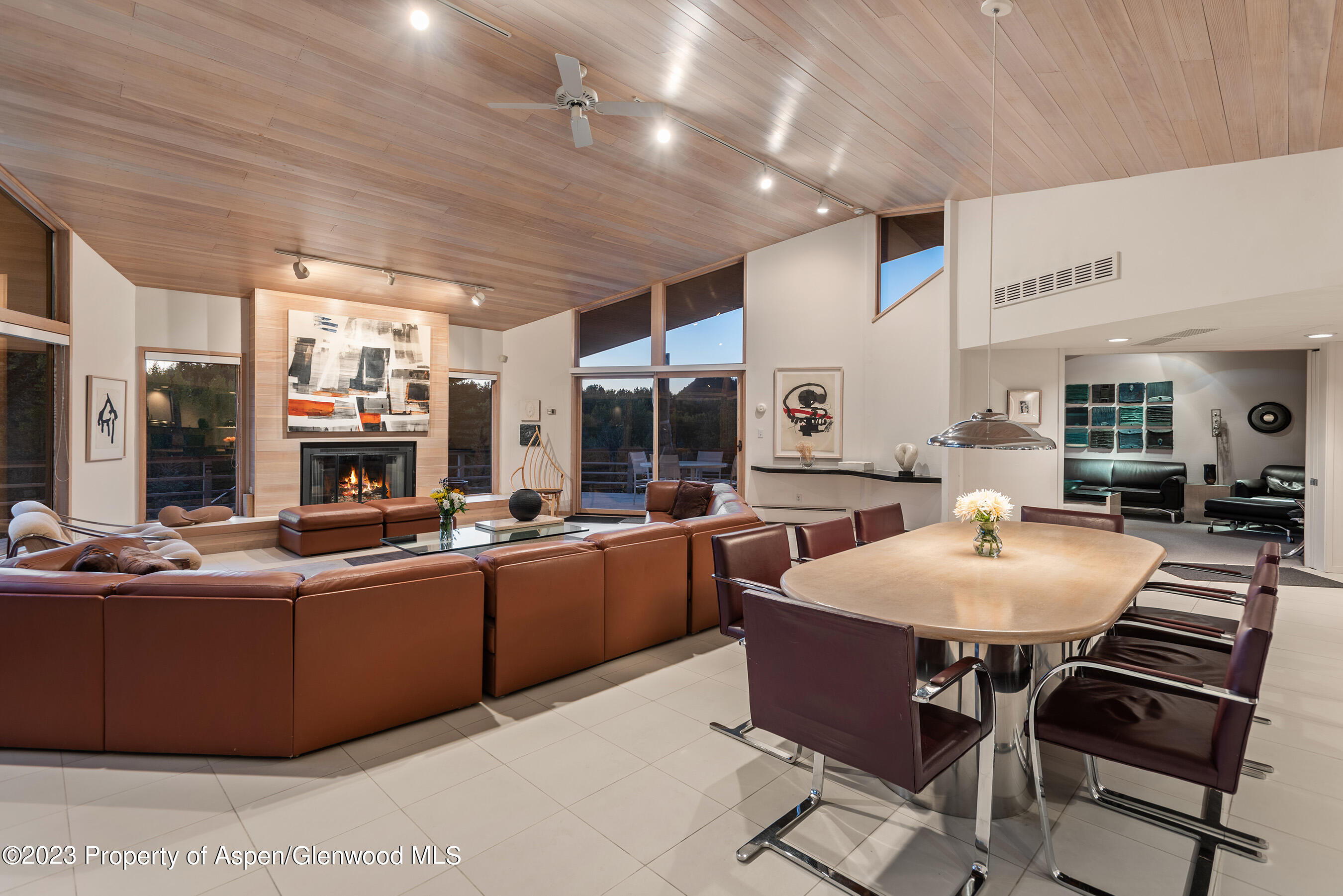 Aspen, Colorado 81611, United States, 4 Bedrooms Bedrooms, ,6 BathroomsBathrooms,Residential,Active,69733