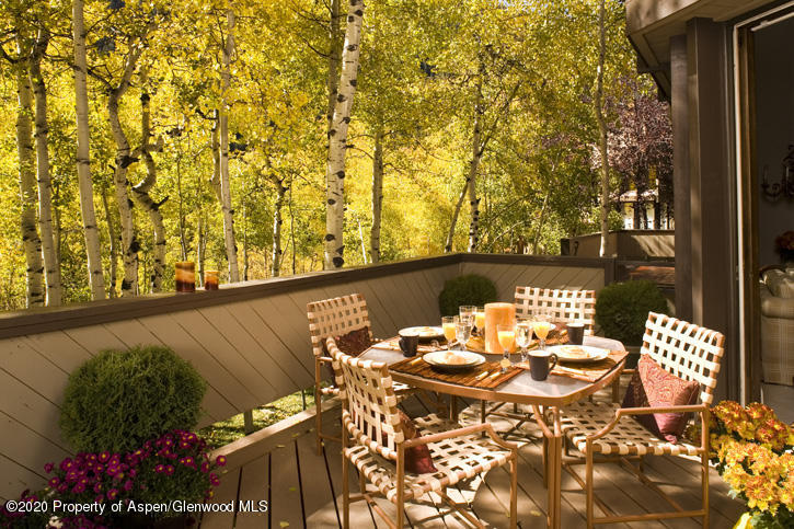 Aspen, Colorado 81611, United States, 3 Bedrooms Bedrooms, ,4 BathroomsBathrooms,Residential,Active,75558