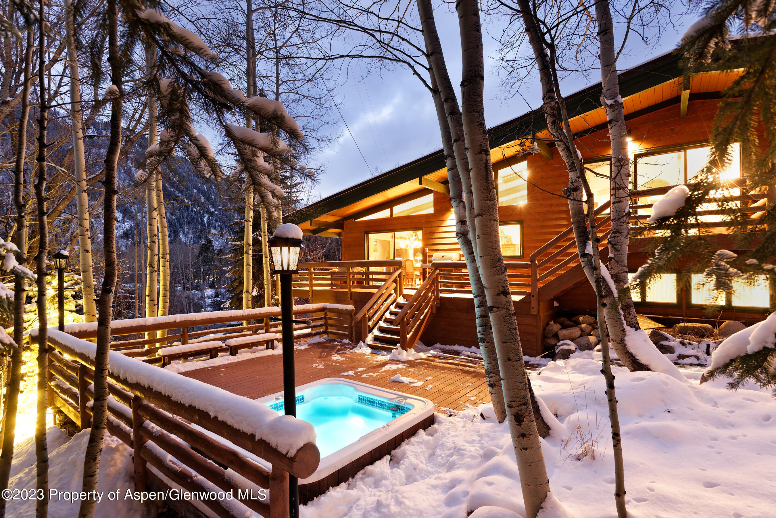 Aspen, Colorado 81611, United States, 4 Bedrooms Bedrooms, ,3 BathroomsBathrooms,Residential,Active,8523