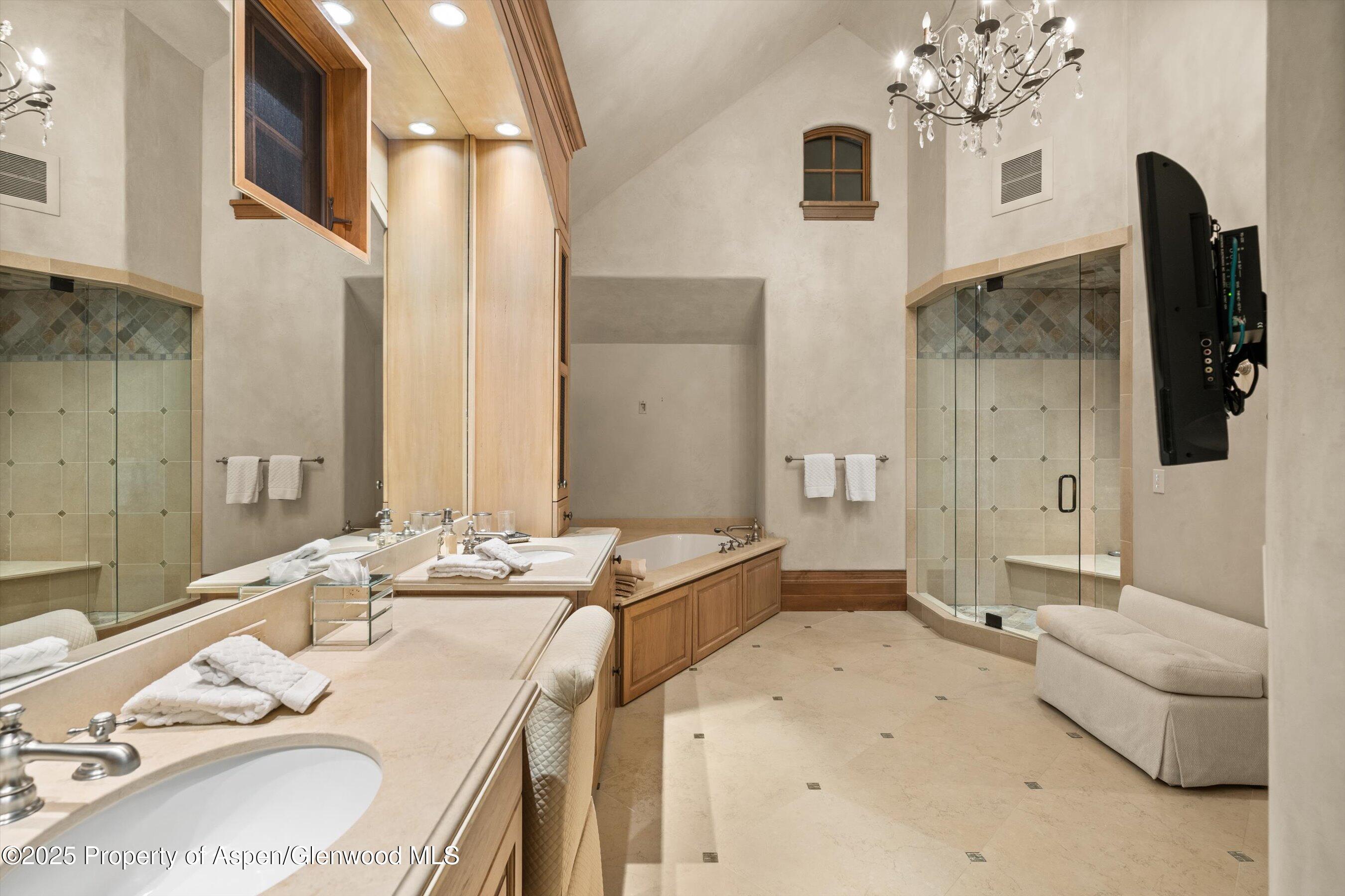 Aspen, Colorado 81611, United States, 8 Bedrooms Bedrooms, ,9 BathroomsBathrooms,Residential,Active,251559