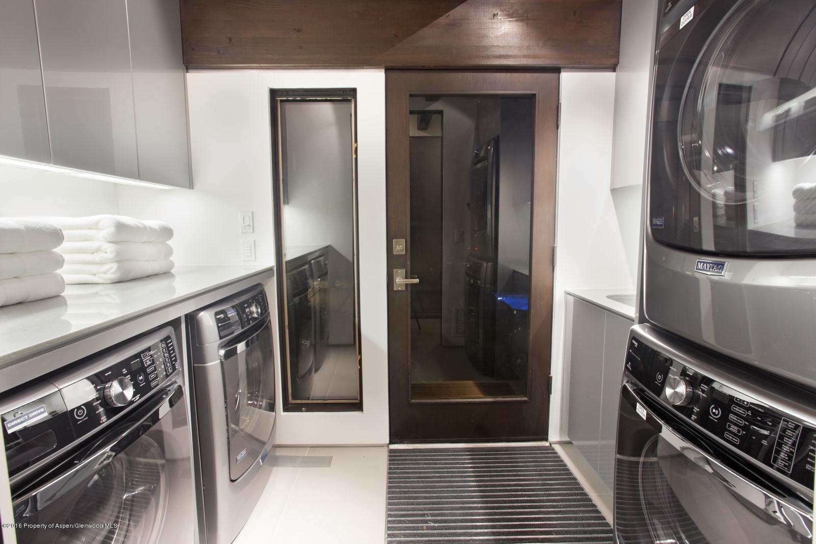 Aspen, Colorado 81611, United States, 6 Bedrooms Bedrooms, ,7 BathroomsBathrooms,Residential,Active,75559