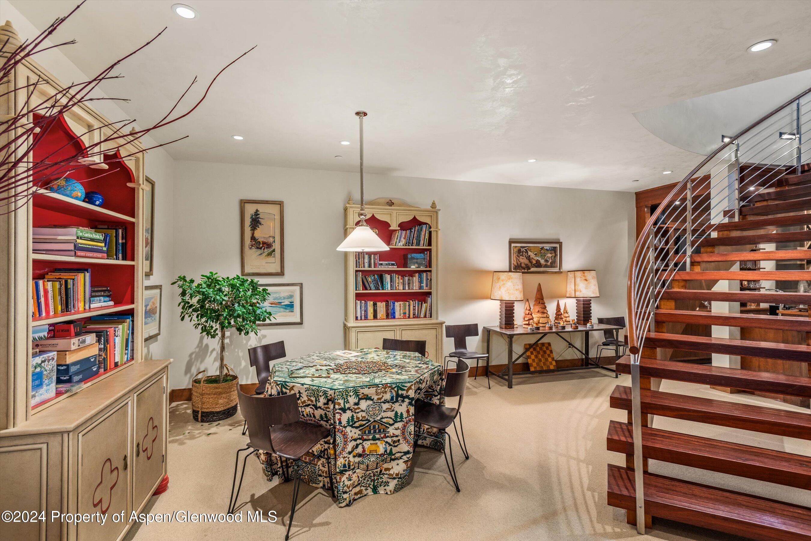 Aspen, Colorado 81611, United States, 5 Bedrooms Bedrooms, ,7 BathroomsBathrooms,Residential,Active,37016