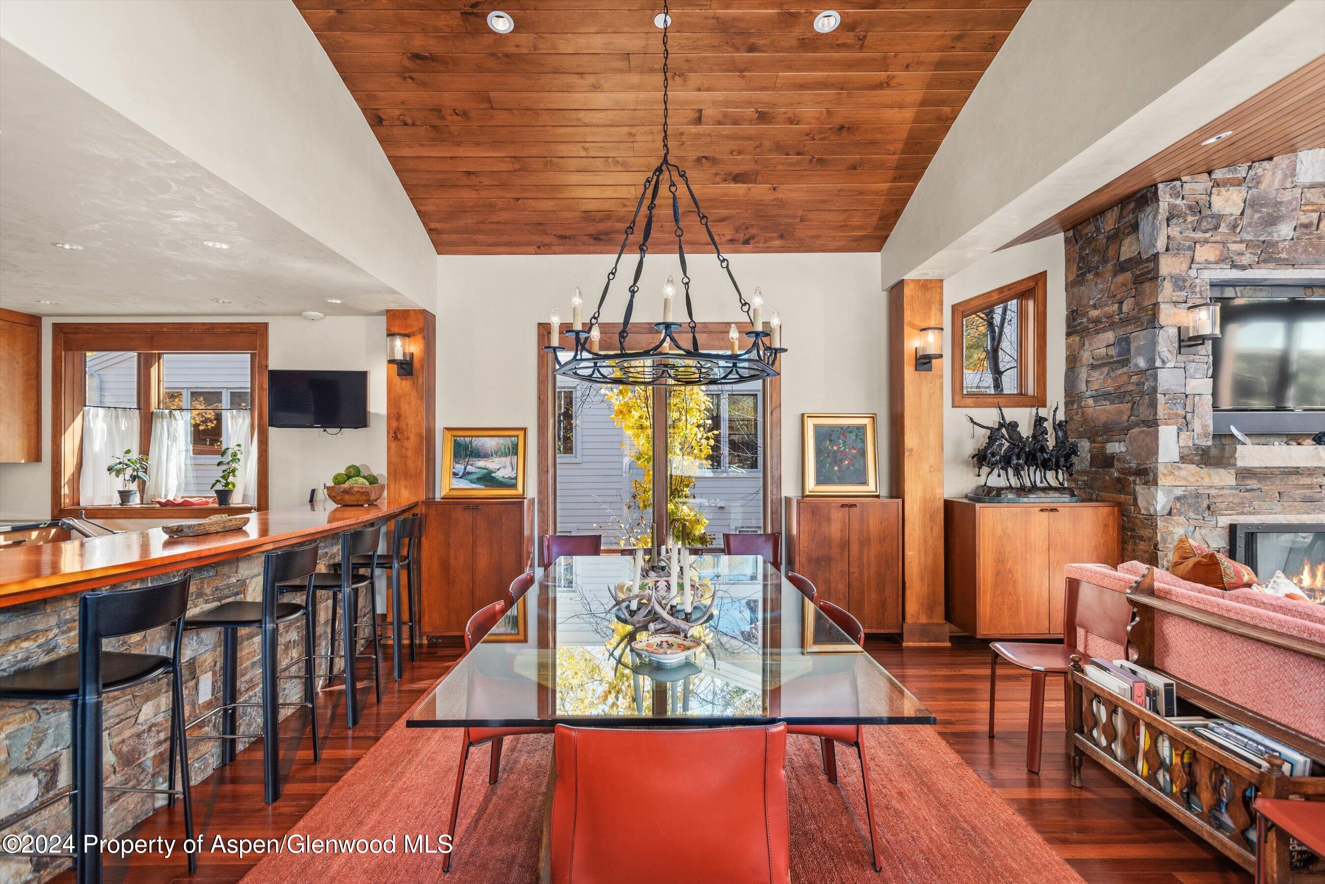 Aspen, Colorado 81611, United States, 5 Bedrooms Bedrooms, ,7 BathroomsBathrooms,Residential,Active,37016