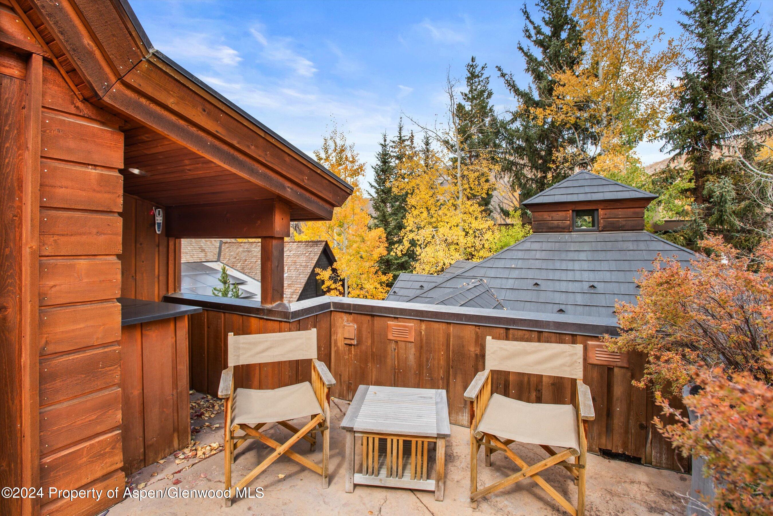 Aspen, Colorado 81611, United States, 5 Bedrooms Bedrooms, ,7 BathroomsBathrooms,Residential,Active,37016