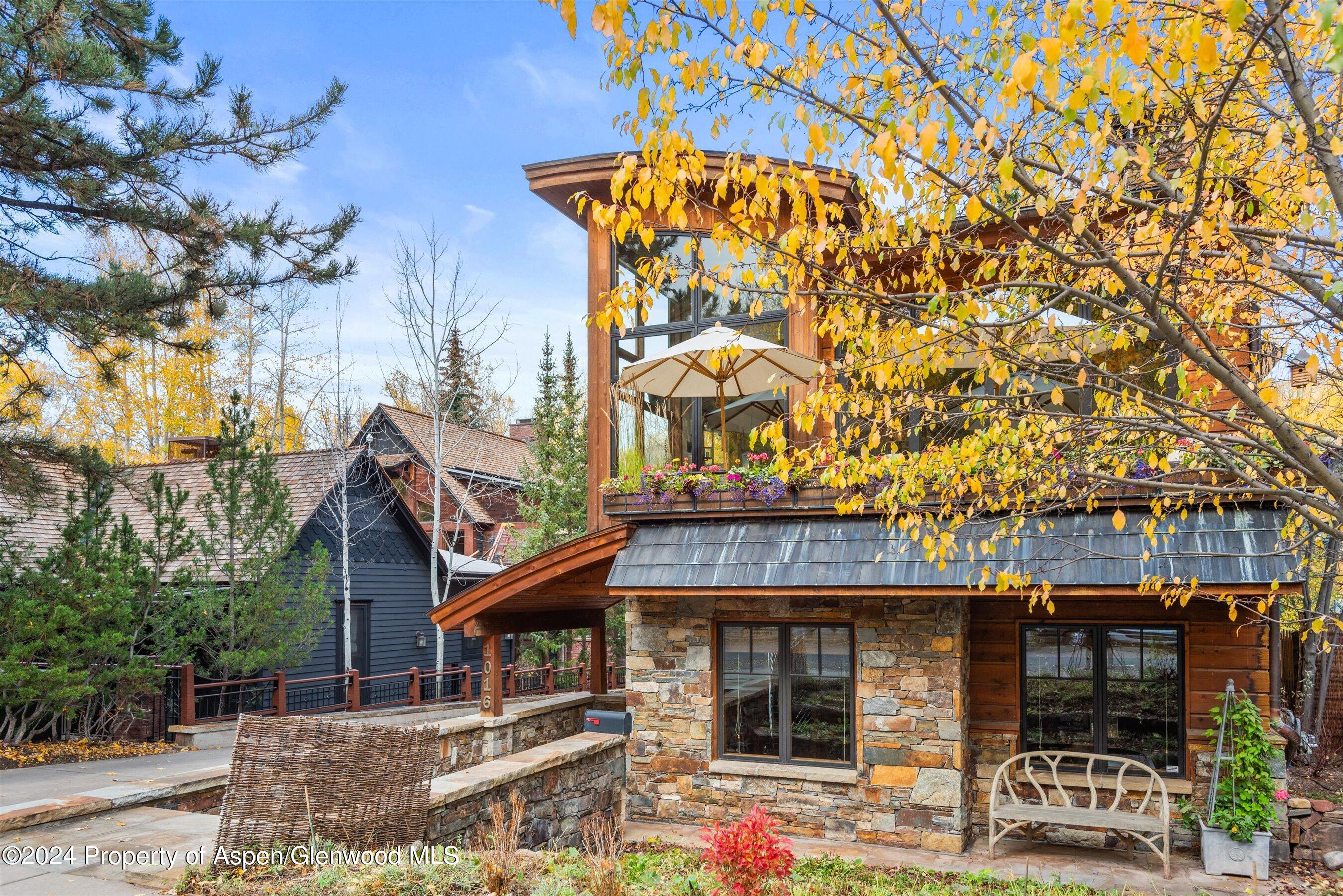 Aspen, Colorado 81611, United States, 5 Bedrooms Bedrooms, ,7 BathroomsBathrooms,Residential,Active,37016