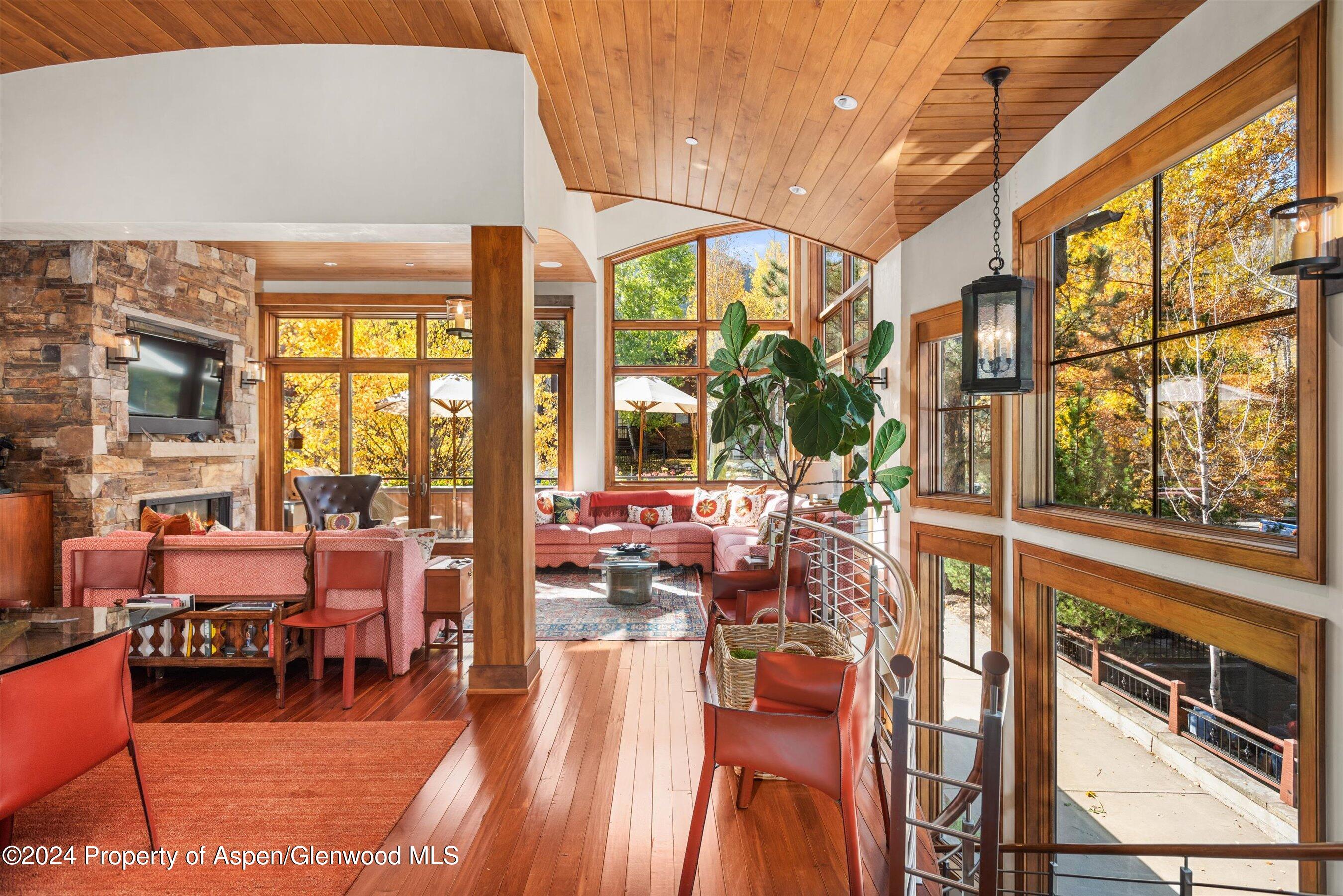 Aspen, Colorado 81611, United States, 5 Bedrooms Bedrooms, ,7 BathroomsBathrooms,Residential,Active,37016