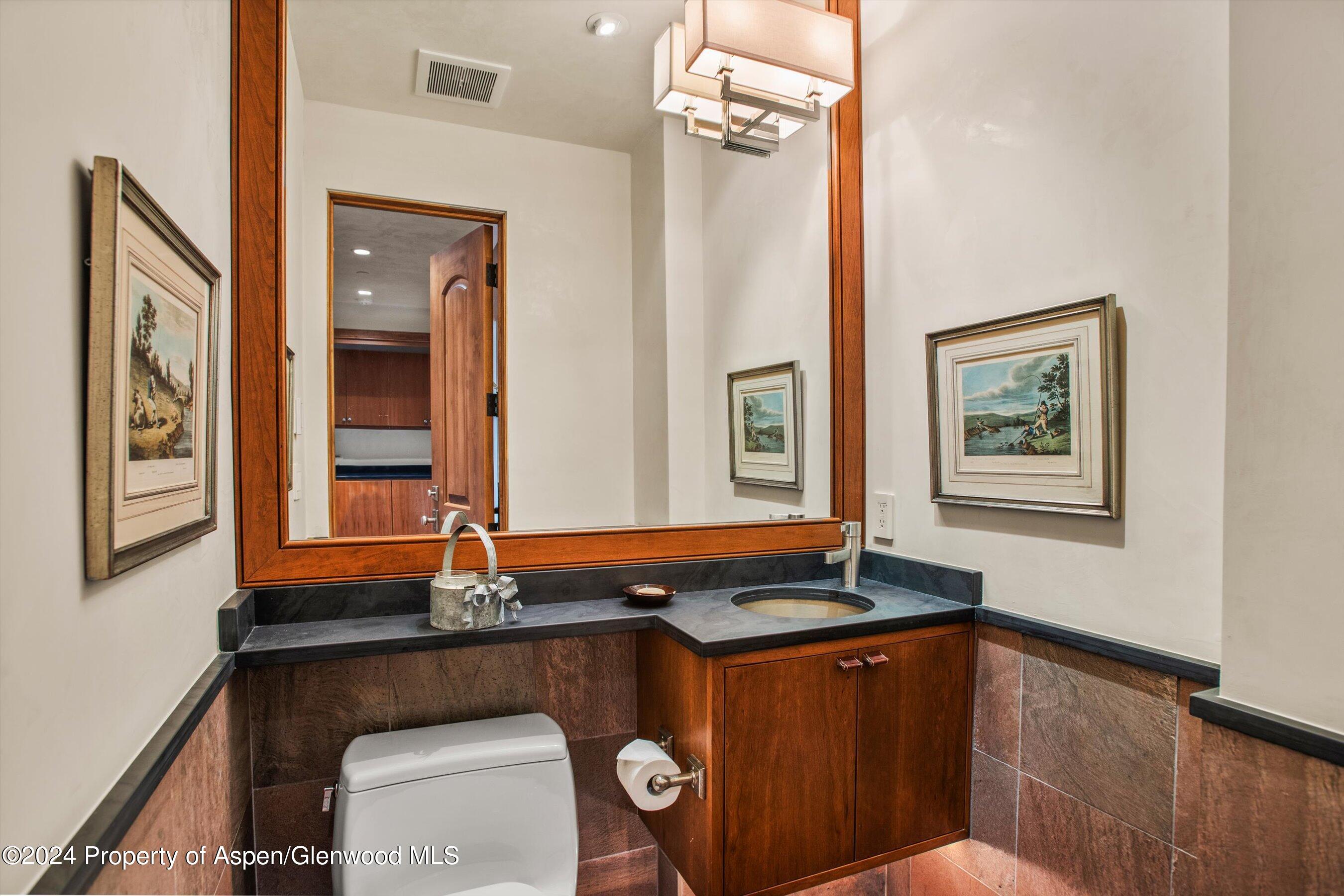 Aspen, Colorado 81611, United States, 5 Bedrooms Bedrooms, ,7 BathroomsBathrooms,Residential,Active,37016