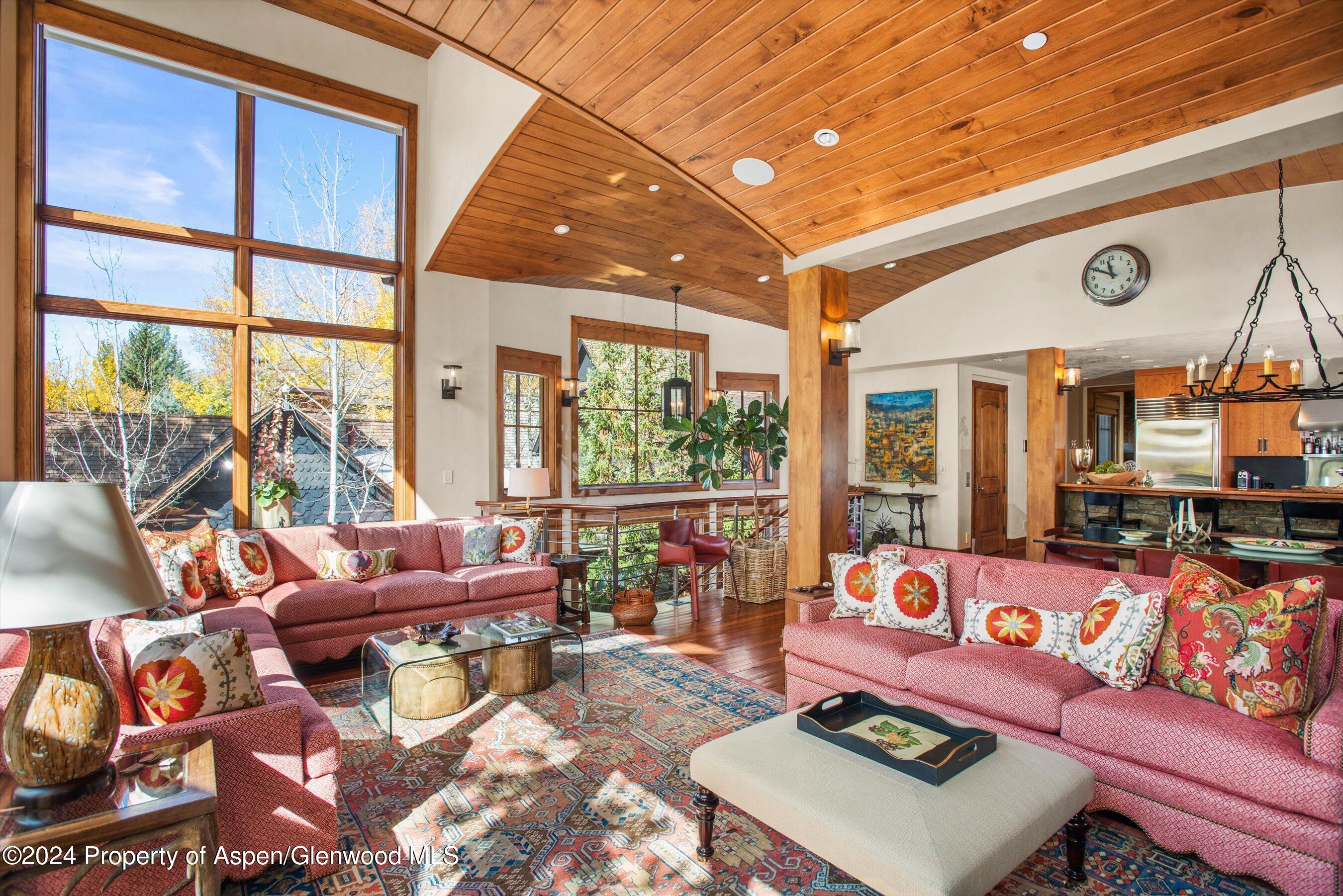 Aspen, Colorado 81611, United States, 5 Bedrooms Bedrooms, ,7 BathroomsBathrooms,Residential,Active,37016