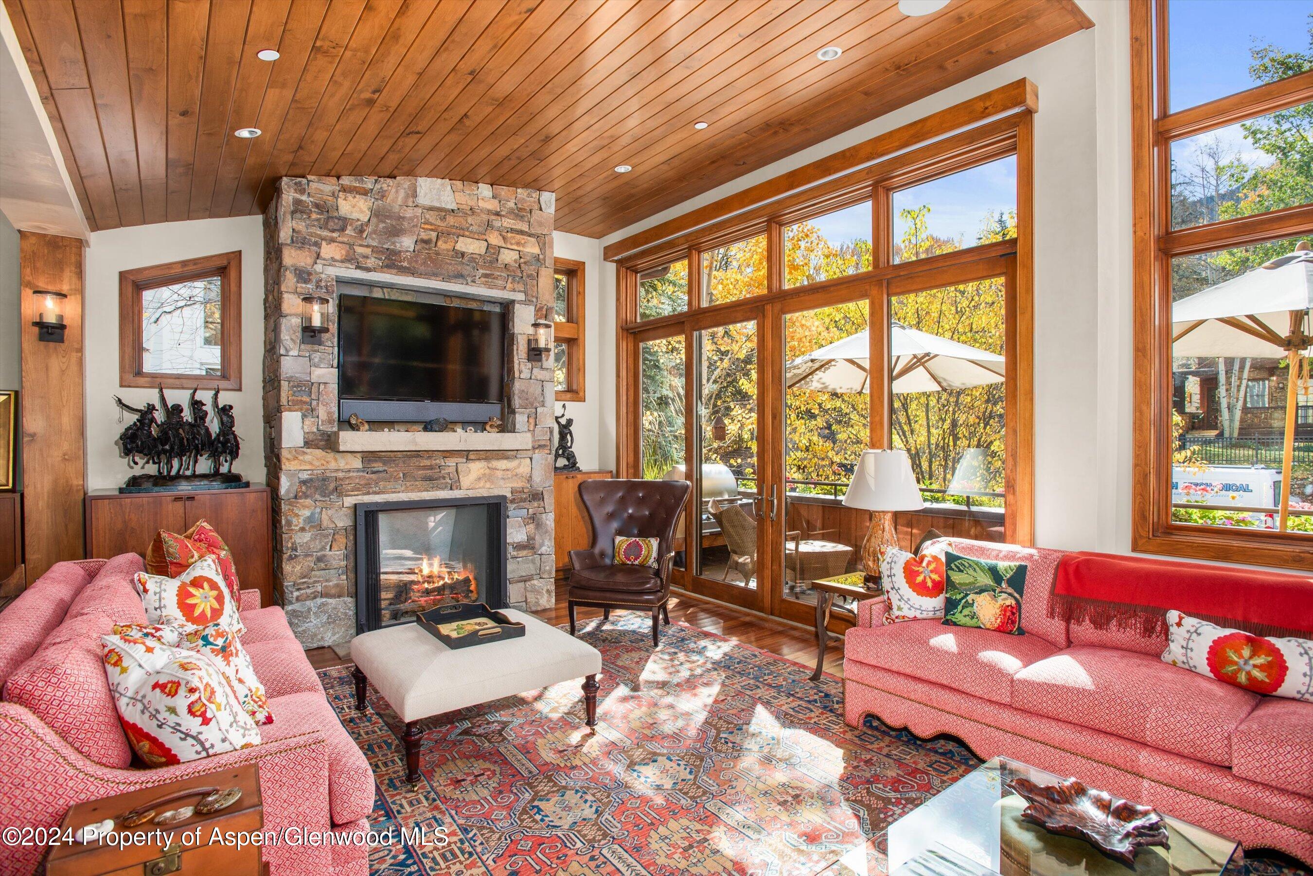 Aspen, Colorado 81611, United States, 5 Bedrooms Bedrooms, ,7 BathroomsBathrooms,Residential,Active,37016