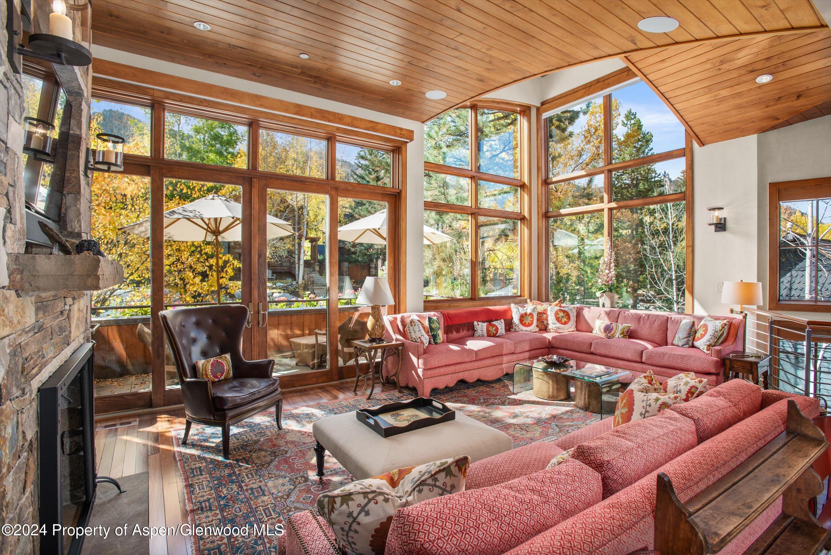 Aspen, Colorado 81611, United States, 5 Bedrooms Bedrooms, ,7 BathroomsBathrooms,Residential,Active,37016