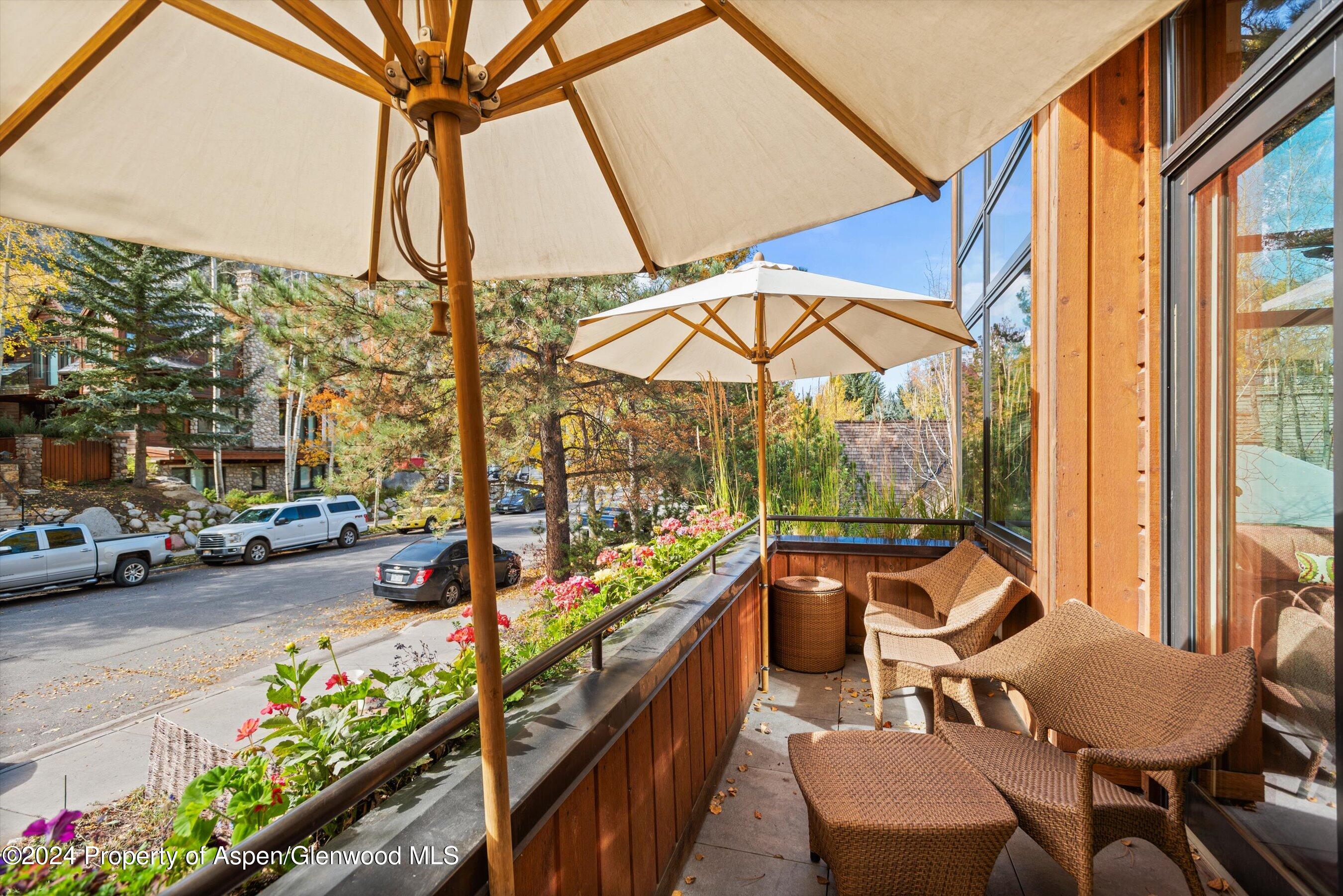 Aspen, Colorado 81611, United States, 5 Bedrooms Bedrooms, ,7 BathroomsBathrooms,Residential,Active,37016