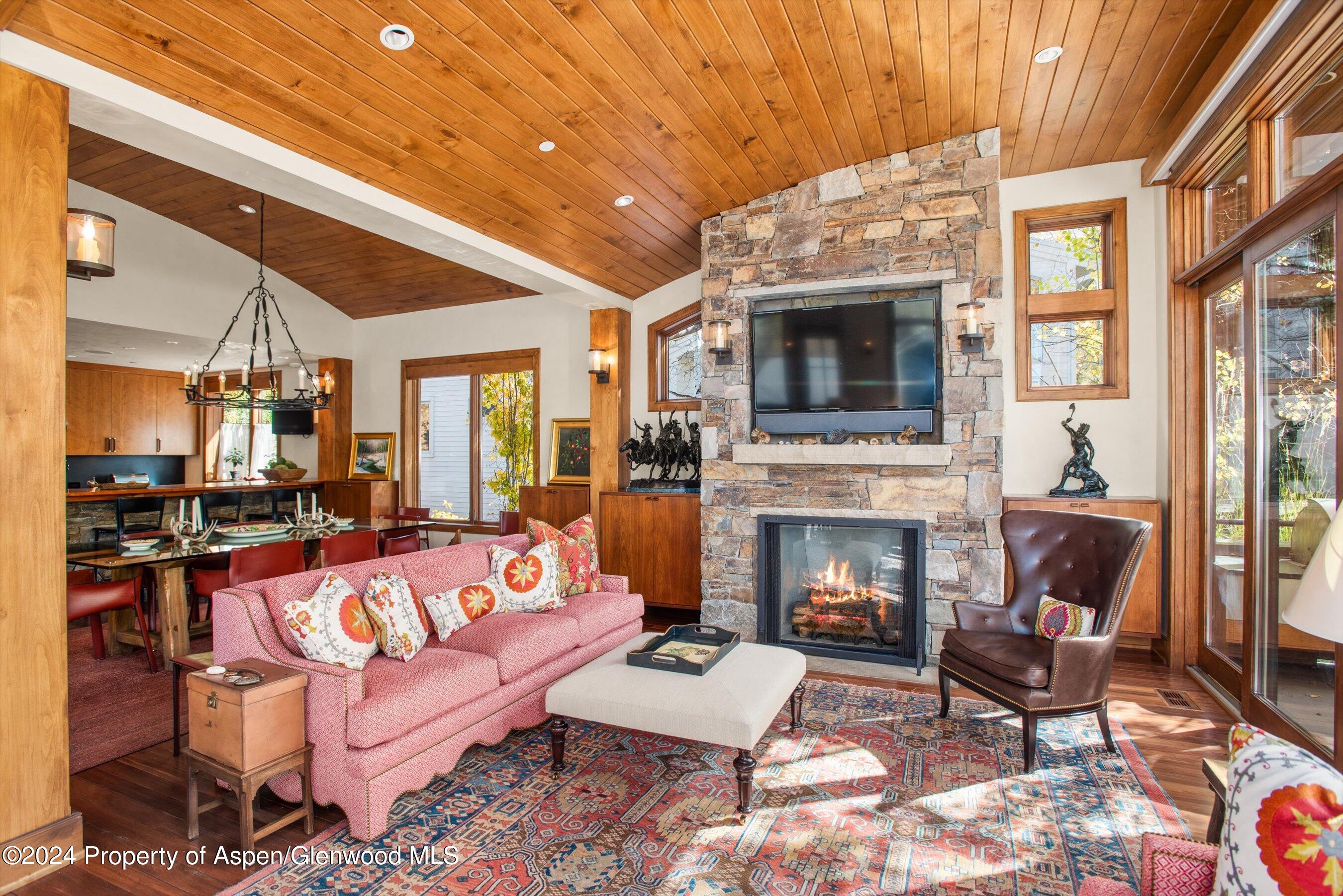 Aspen, Colorado 81611, United States, 5 Bedrooms Bedrooms, ,7 BathroomsBathrooms,Residential,Active,37016