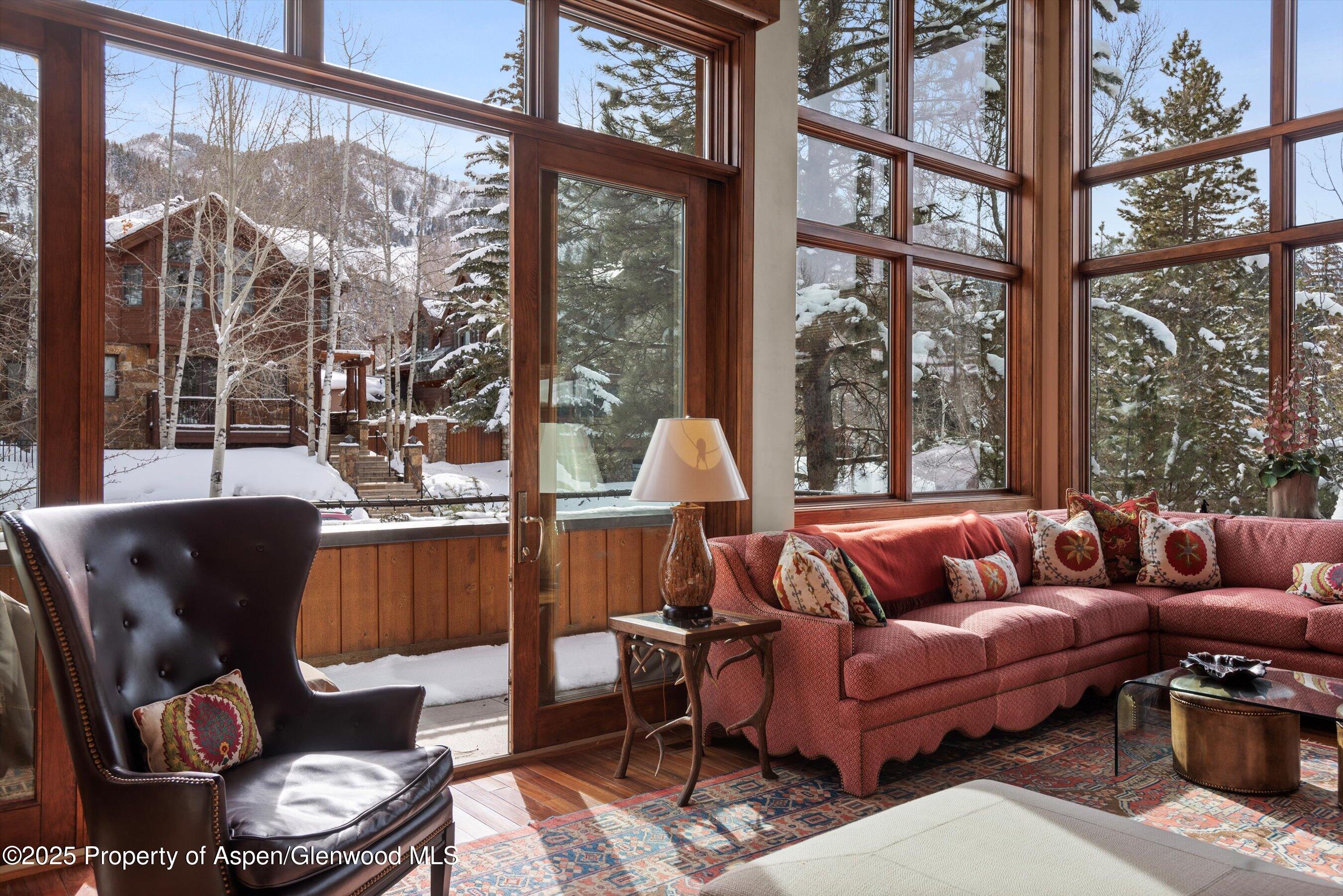 Aspen, Colorado 81611, United States, 5 Bedrooms Bedrooms, ,7 BathroomsBathrooms,Residential,Active,37016