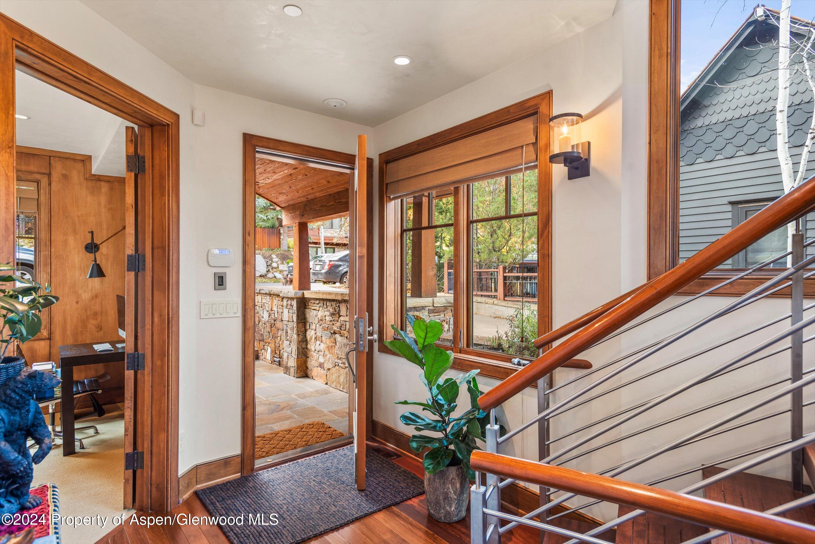 Aspen, Colorado 81611, United States, 5 Bedrooms Bedrooms, ,7 BathroomsBathrooms,Residential,Active,37016