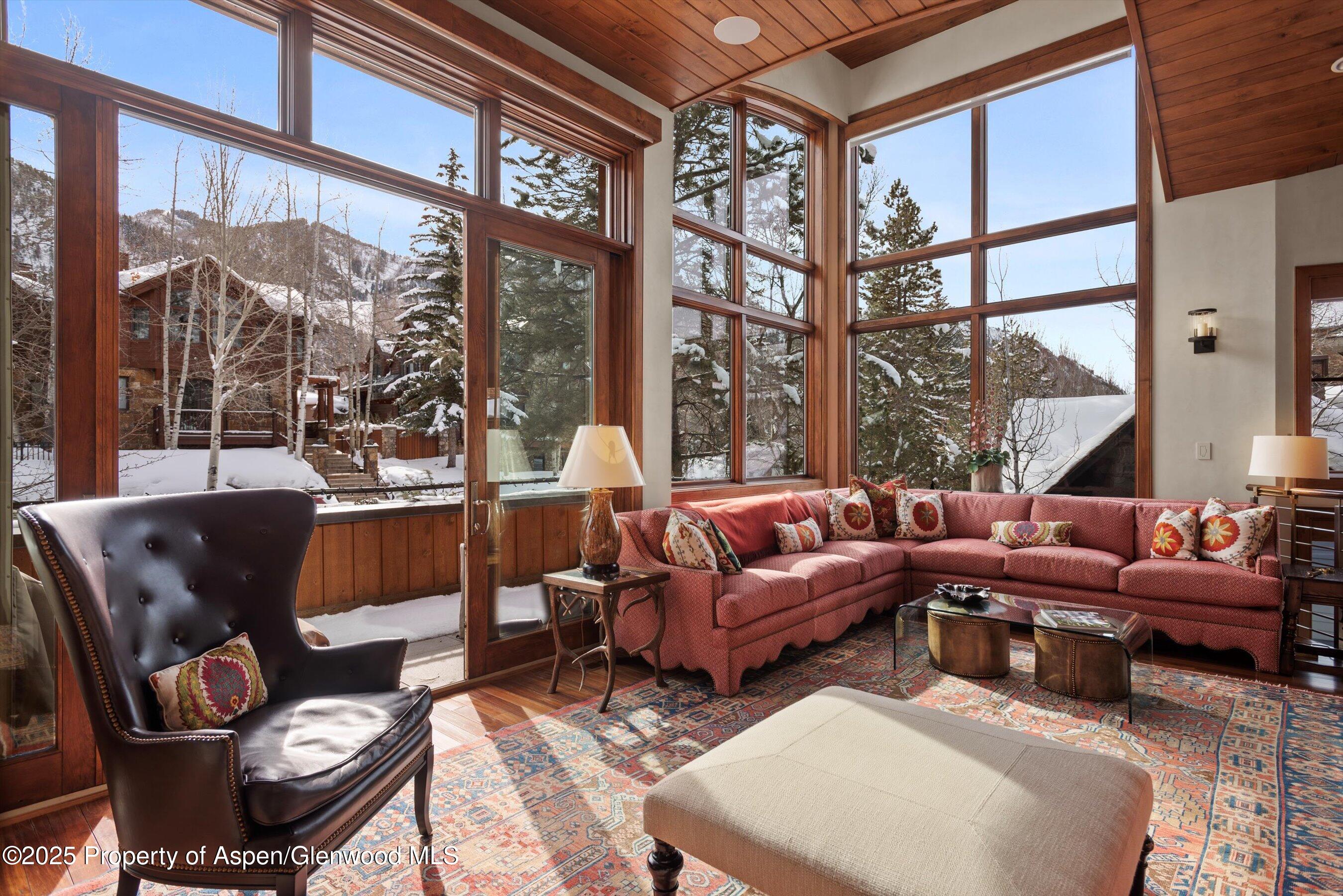 Aspen, Colorado 81611, United States, 5 Bedrooms Bedrooms, ,7 BathroomsBathrooms,Residential,Active,37016