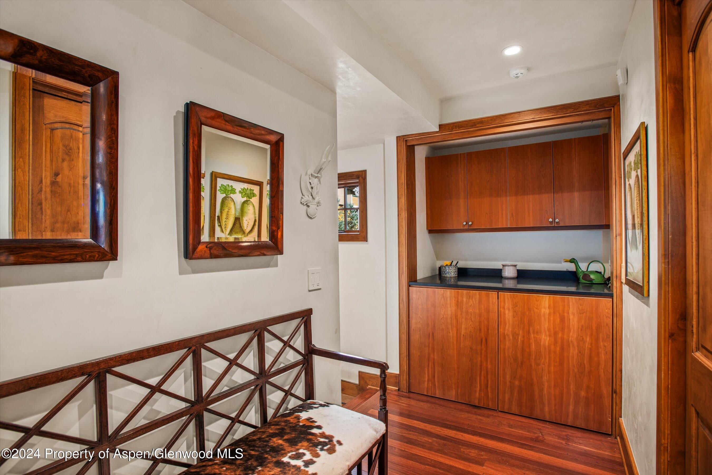 Aspen, Colorado 81611, United States, 5 Bedrooms Bedrooms, ,7 BathroomsBathrooms,Residential,Active,37016