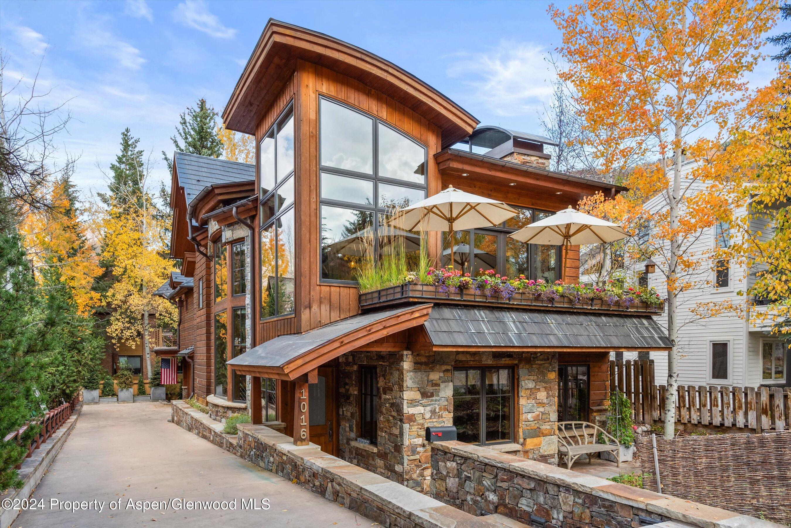 Aspen, Colorado 81611, United States, 5 Bedrooms Bedrooms, ,7 BathroomsBathrooms,Residential,Active,37016