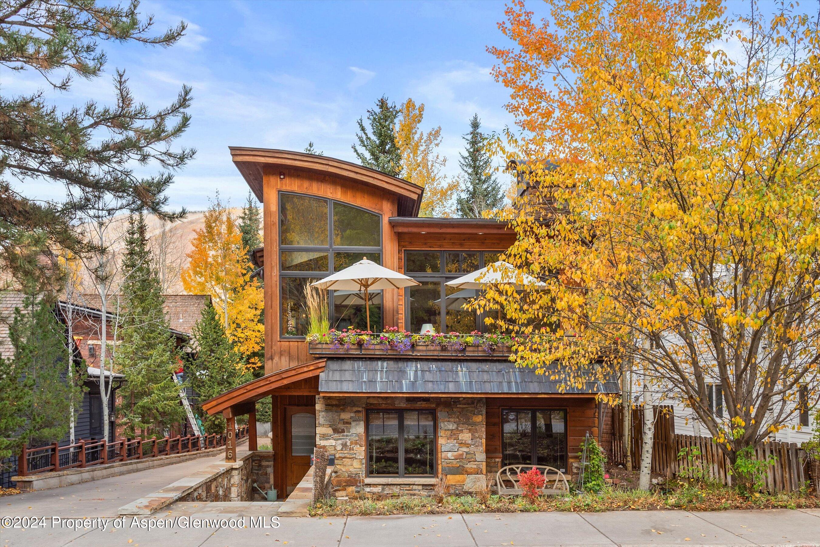 Aspen, Colorado 81611, United States, 5 Bedrooms Bedrooms, ,7 BathroomsBathrooms,Residential,Active,37016