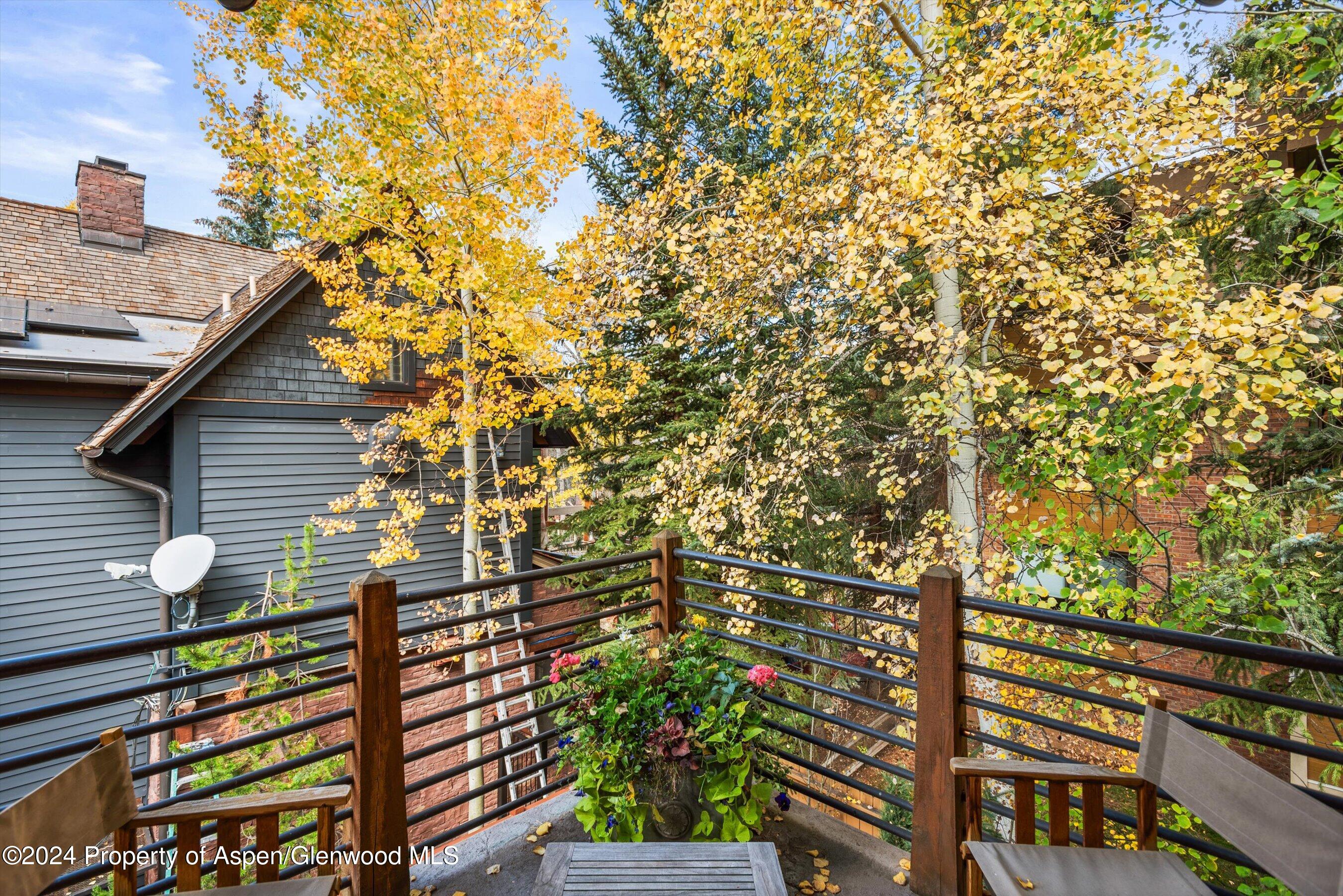 Aspen, Colorado 81611, United States, 5 Bedrooms Bedrooms, ,7 BathroomsBathrooms,Residential,Active,37016