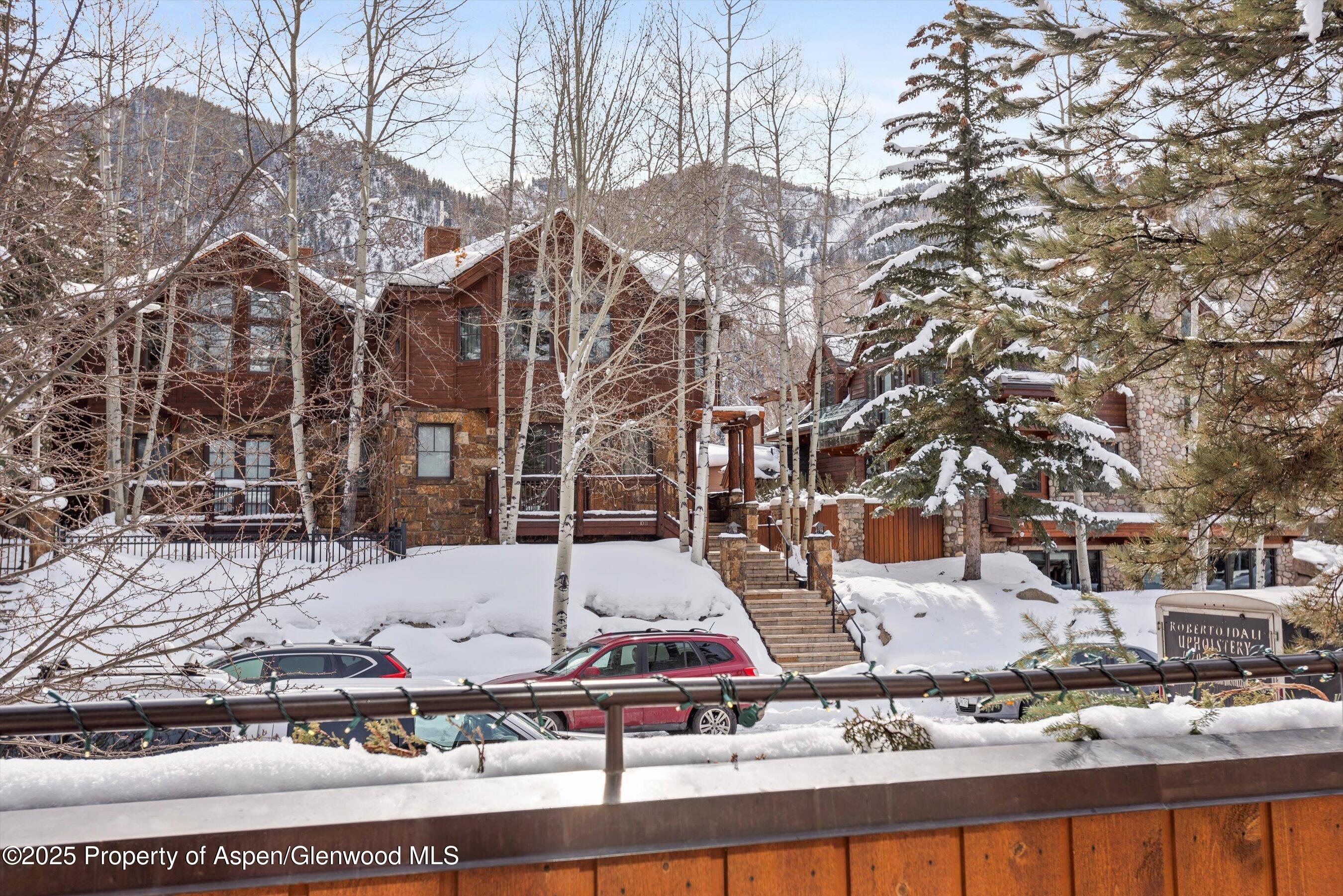 Aspen, Colorado 81611, United States, 5 Bedrooms Bedrooms, ,7 BathroomsBathrooms,Residential,Active,37016