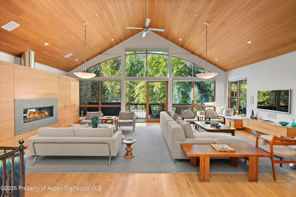 960 E HOPKINS AVE, ASPEN, CO 81611 - Image ac41bc6deaf7520c6d390c1ea00a7ca3/3198286835