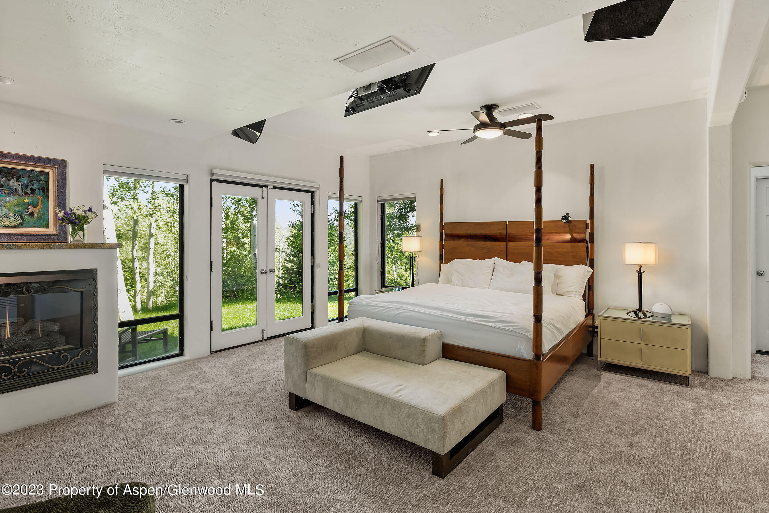 Snowmass Village, Colorado 81615, United States, 4 Bedrooms Bedrooms, ,5 BathroomsBathrooms,Residential,Active,72444