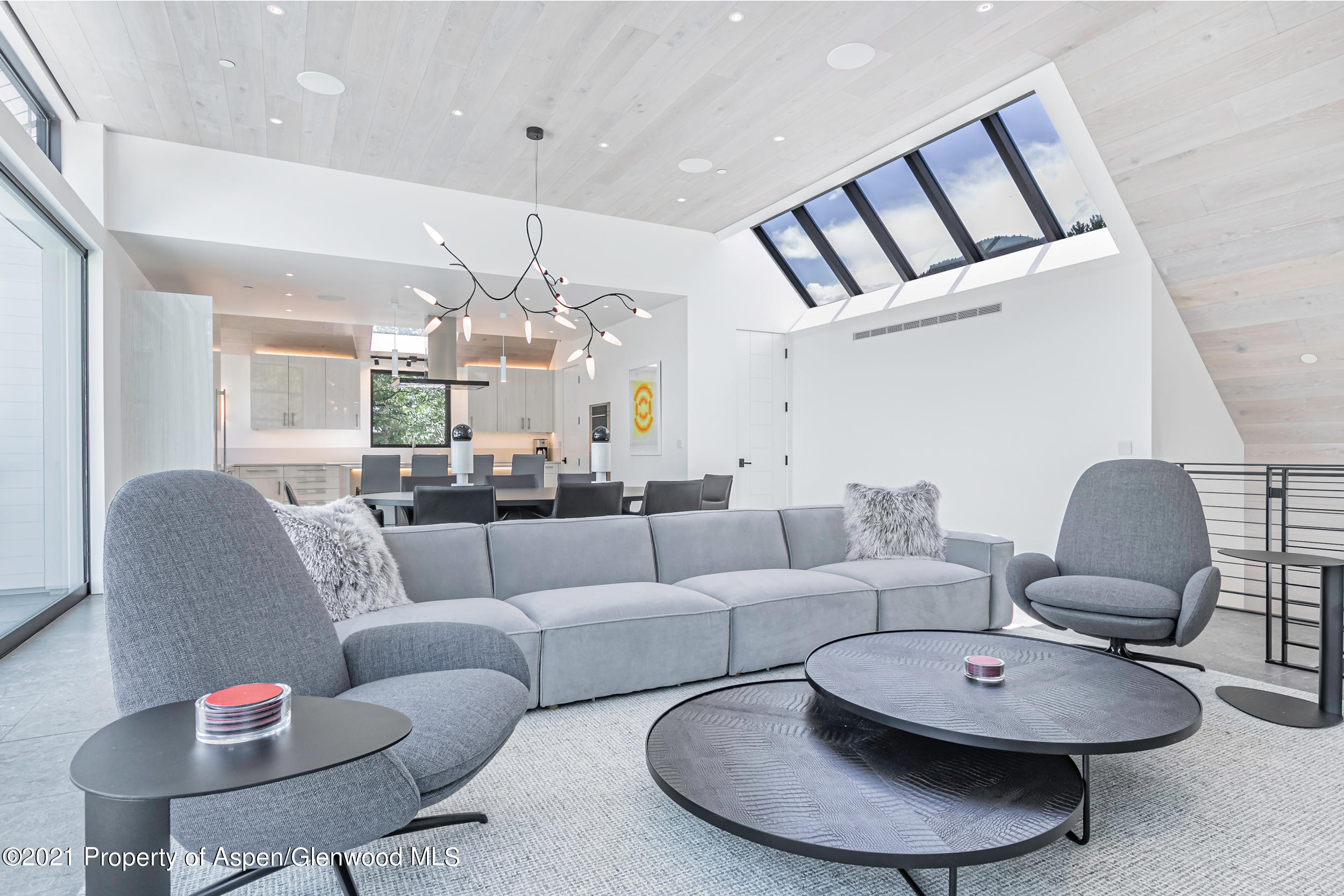 Aspen, Colorado 81611, United States, 4 Bedrooms Bedrooms, ,5 BathroomsBathrooms,Residential,Active,75556