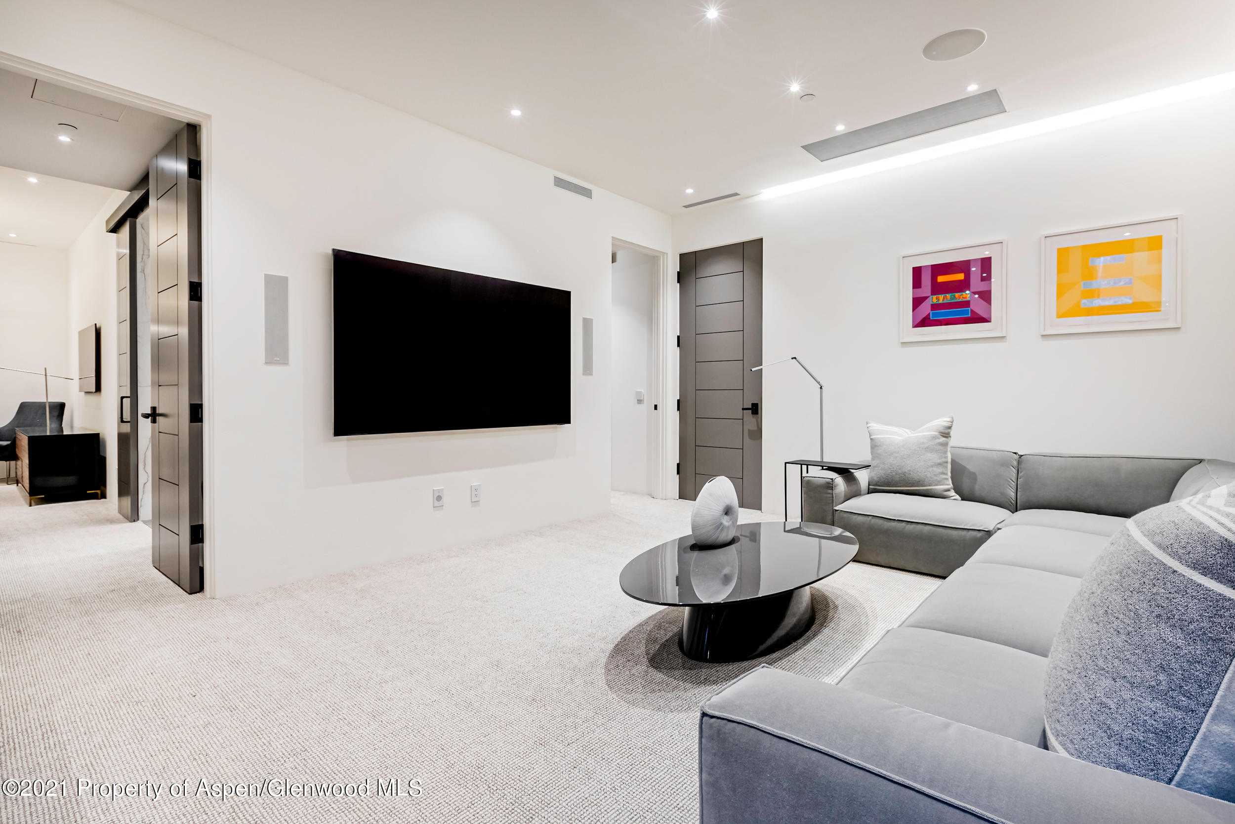 Aspen, Colorado 81611, United States, 4 Bedrooms Bedrooms, ,5 BathroomsBathrooms,Residential,Active,75556