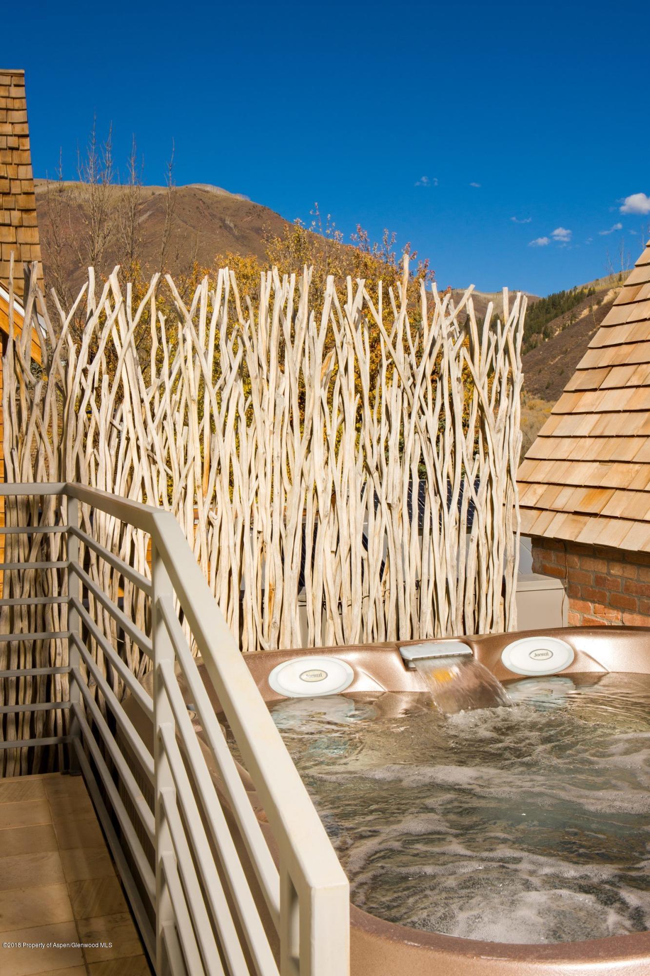 Aspen, Colorado 81611, United States, 5 Bedrooms Bedrooms, ,6 BathroomsBathrooms,Residential,Active,75561