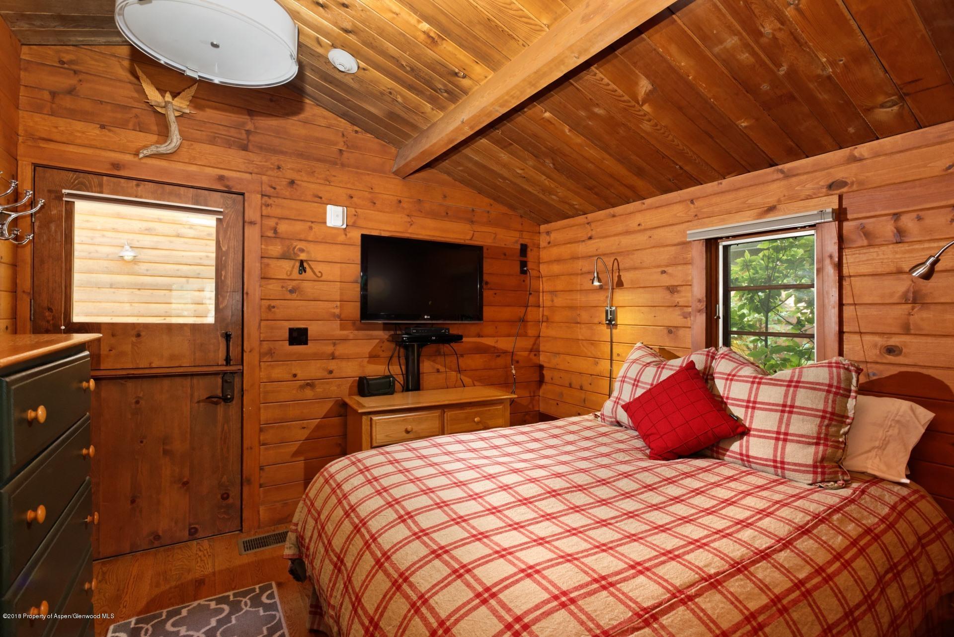 Aspen, Colorado 81611, United States, 1 Bedroom Bedrooms, ,1 BathroomBathrooms,Residential,Active,214500