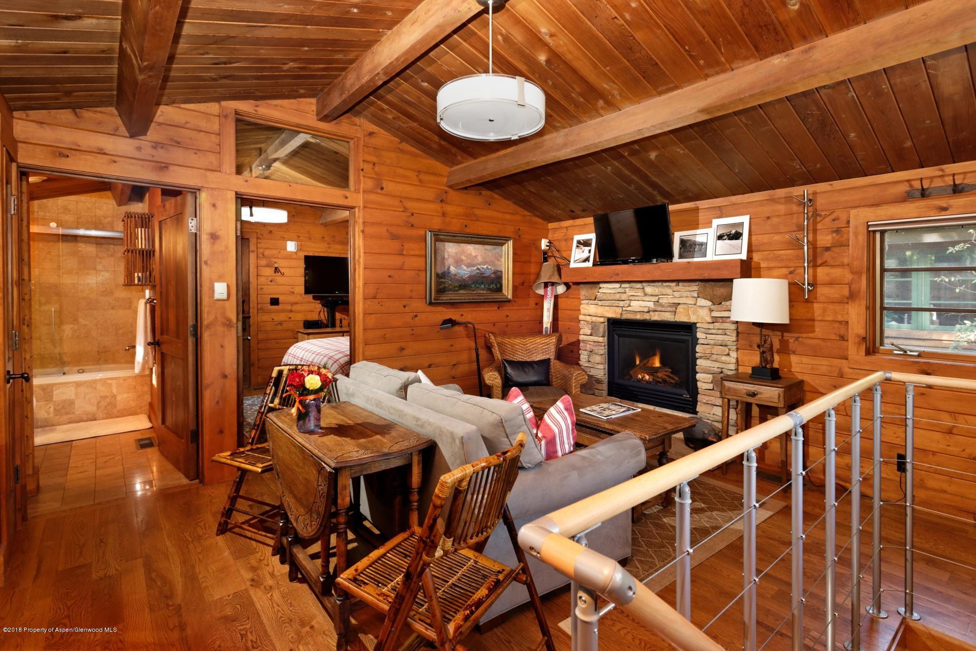 Aspen, Colorado 81611, United States, 1 Bedroom Bedrooms, ,1 BathroomBathrooms,Residential,Active,214500