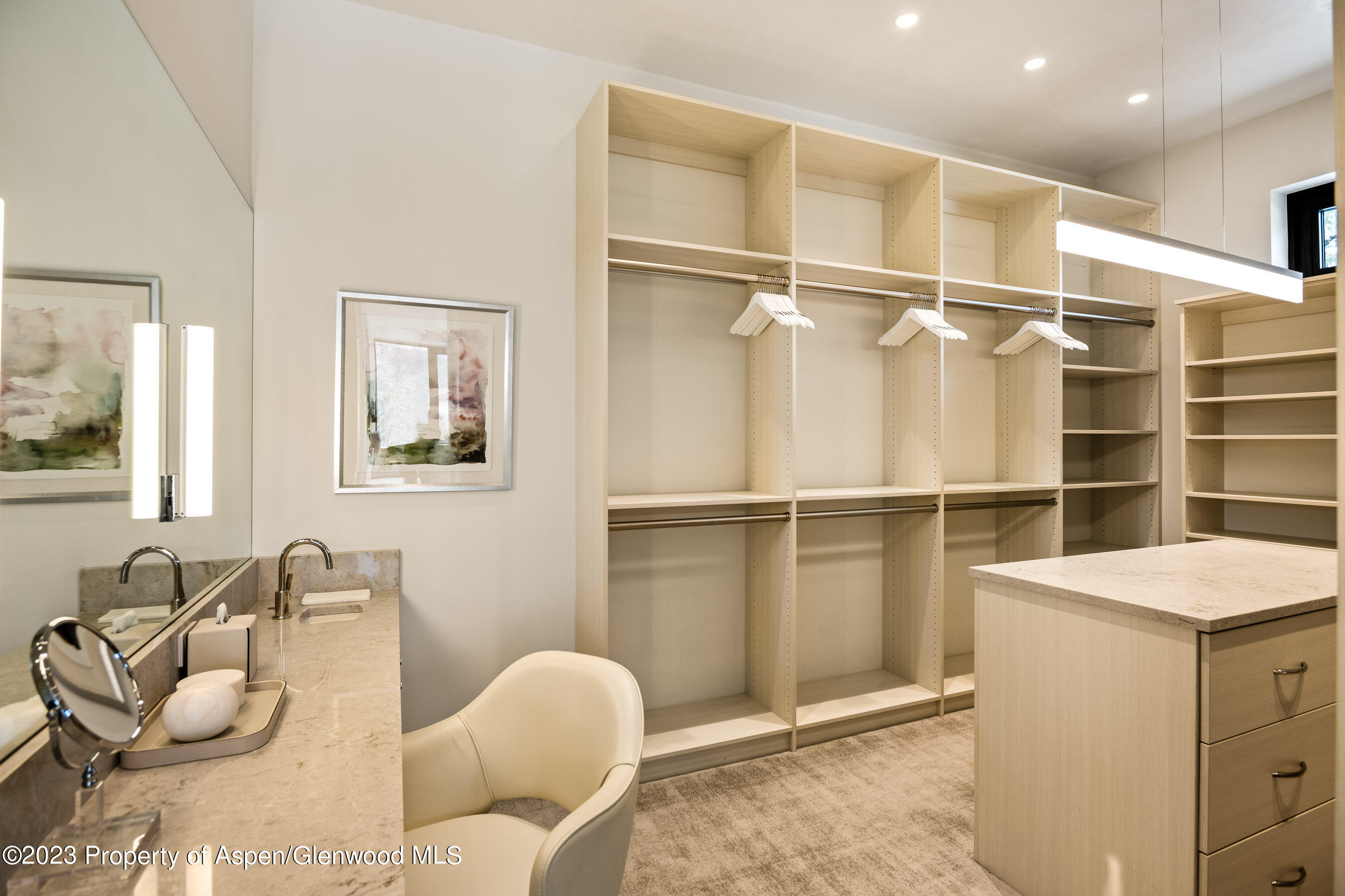 Aspen, Colorado 81611, United States, 6 Bedrooms Bedrooms, ,9 BathroomsBathrooms,Residential,Active,73018