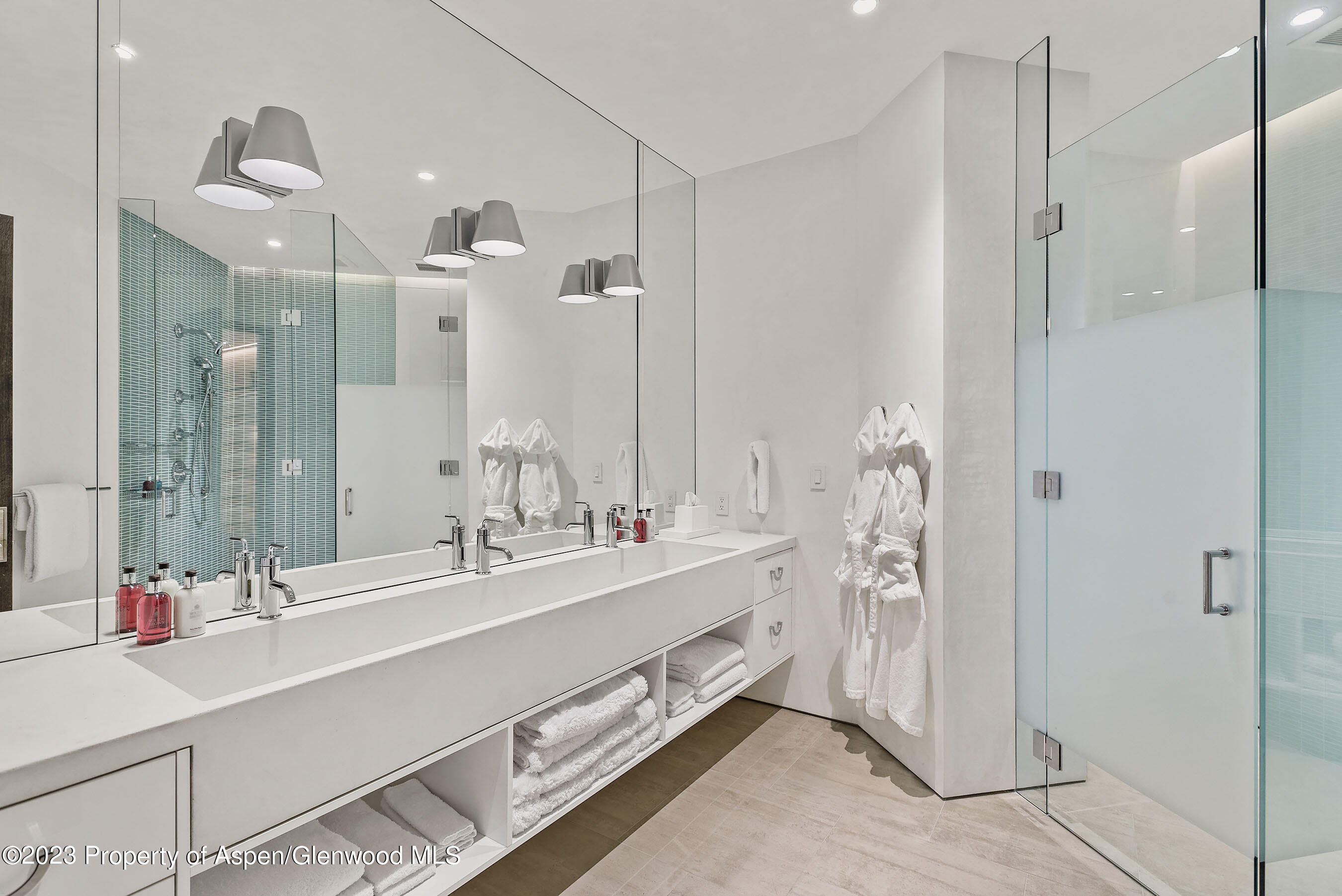 Aspen, Colorado 81611, United States, 6 Bedrooms Bedrooms, ,9 BathroomsBathrooms,Residential,Active,73018