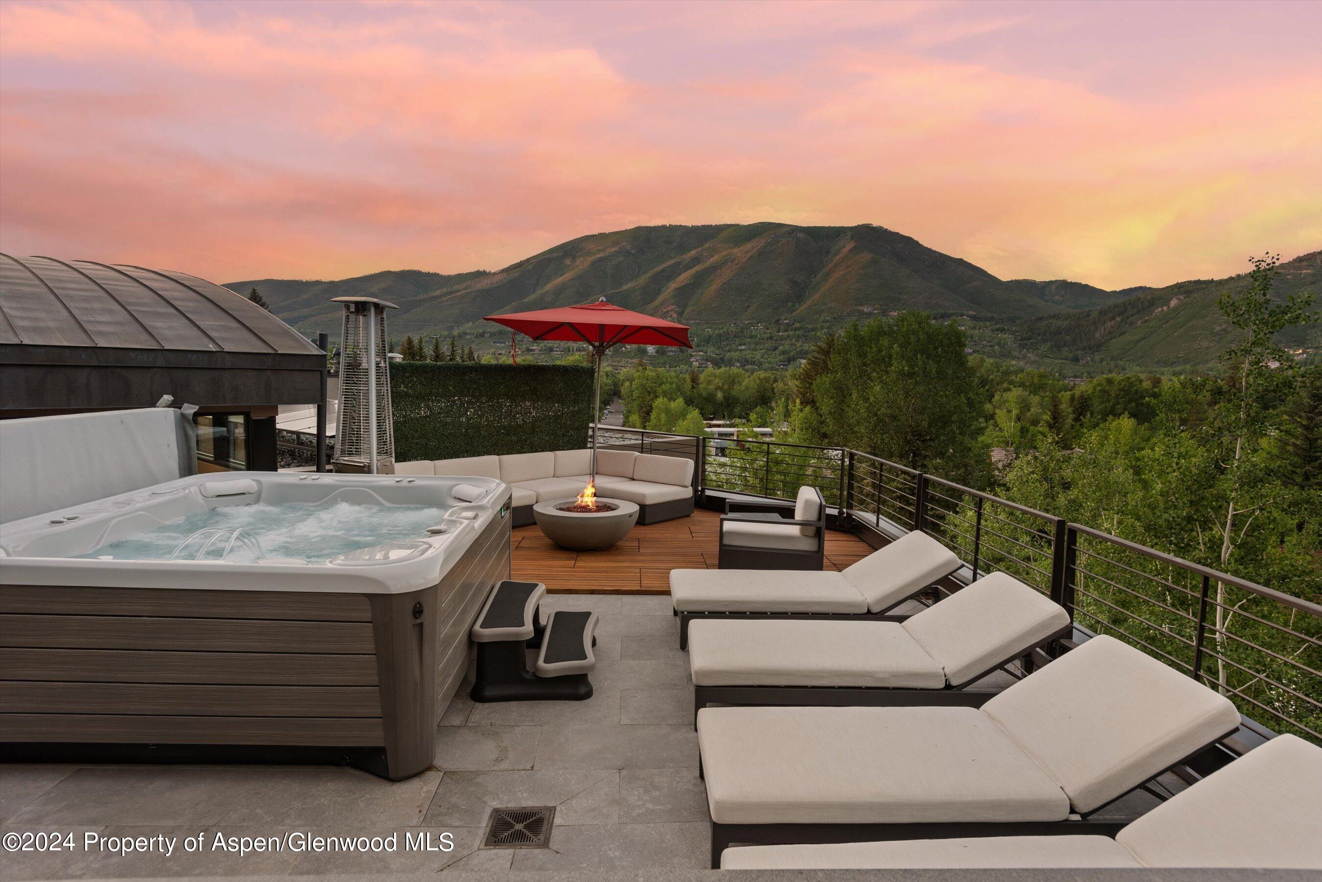 Aspen, Colorado 81611, United States, 6 Bedrooms Bedrooms, ,9 BathroomsBathrooms,Residential,Active,73018