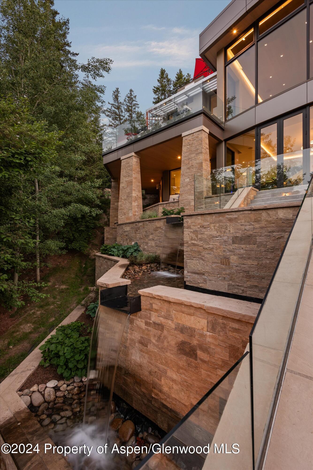 Aspen, Colorado 81611, United States, 6 Bedrooms Bedrooms, ,9 BathroomsBathrooms,Residential,Active,73018