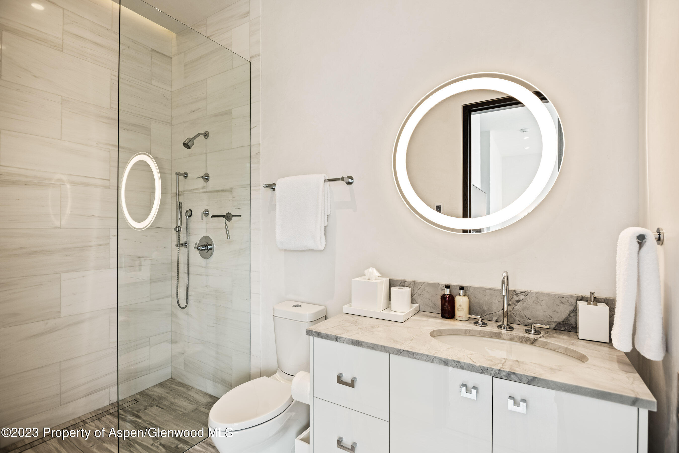 Aspen, Colorado 81611, United States, 6 Bedrooms Bedrooms, ,9 BathroomsBathrooms,Residential,Active,73018