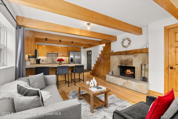 914 WATERS AVE APT 20, ASPEN, CO 81611 - Image d33e0392cacd04e8c8a5fca855d94237/3236724374