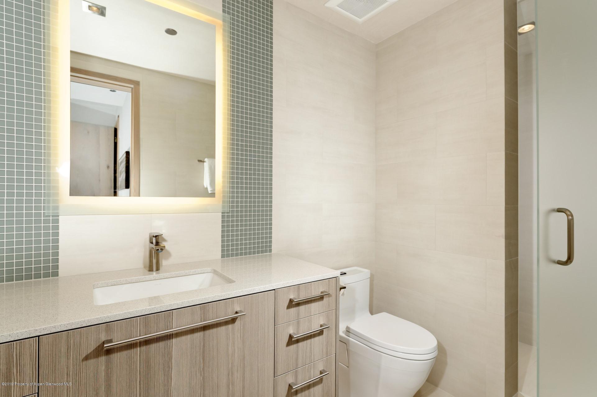 Aspen, Colorado 81611, United States, 3 Bedrooms Bedrooms, ,4 BathroomsBathrooms,Residential,Active,75560