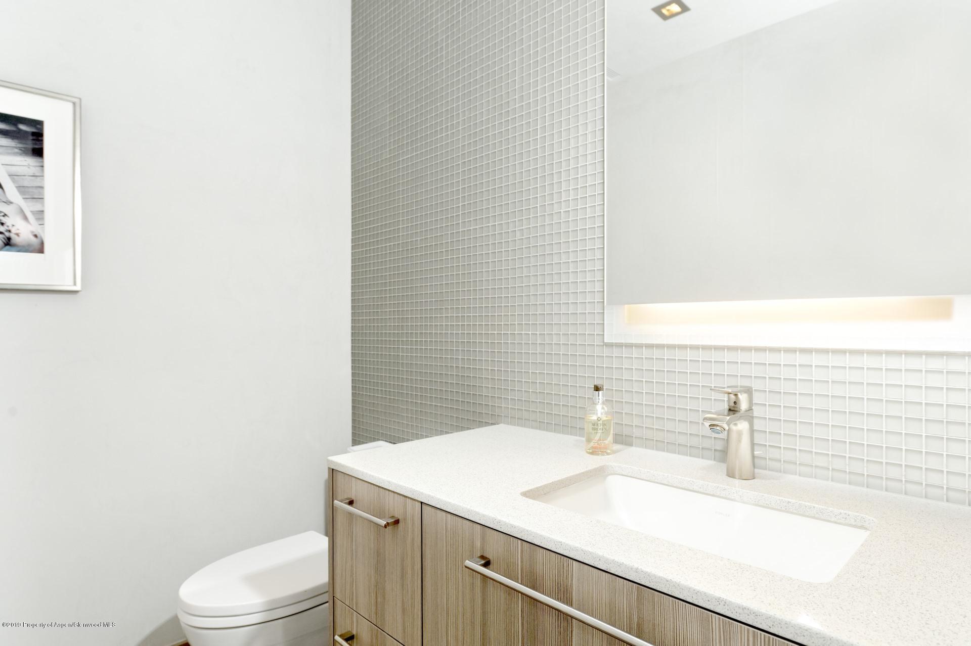 Aspen, Colorado 81611, United States, 3 Bedrooms Bedrooms, ,4 BathroomsBathrooms,Residential,Active,75560