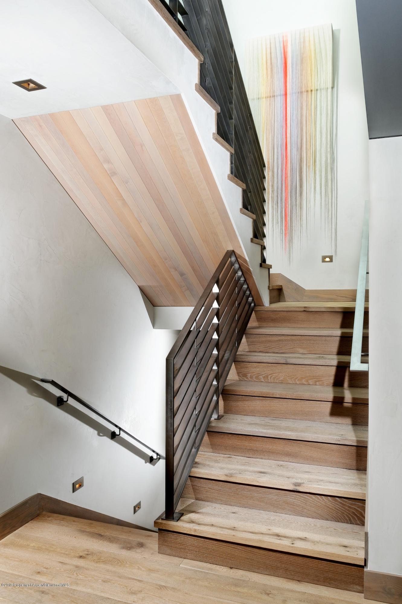 Aspen, Colorado 81611, United States, 3 Bedrooms Bedrooms, ,4 BathroomsBathrooms,Residential,Active,75560