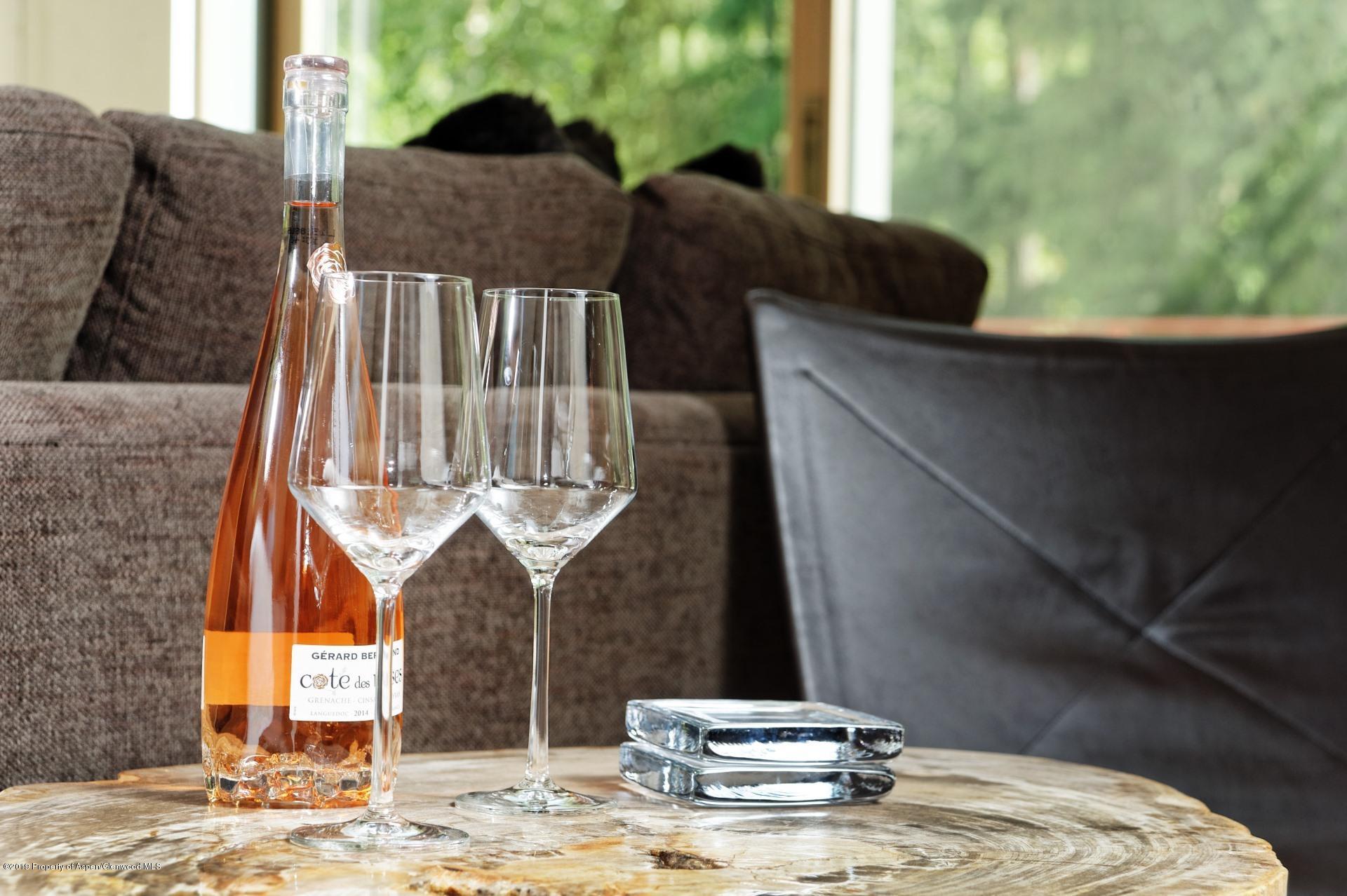 Aspen, Colorado 81611, United States, 3 Bedrooms Bedrooms, ,4 BathroomsBathrooms,Residential,Active,75560