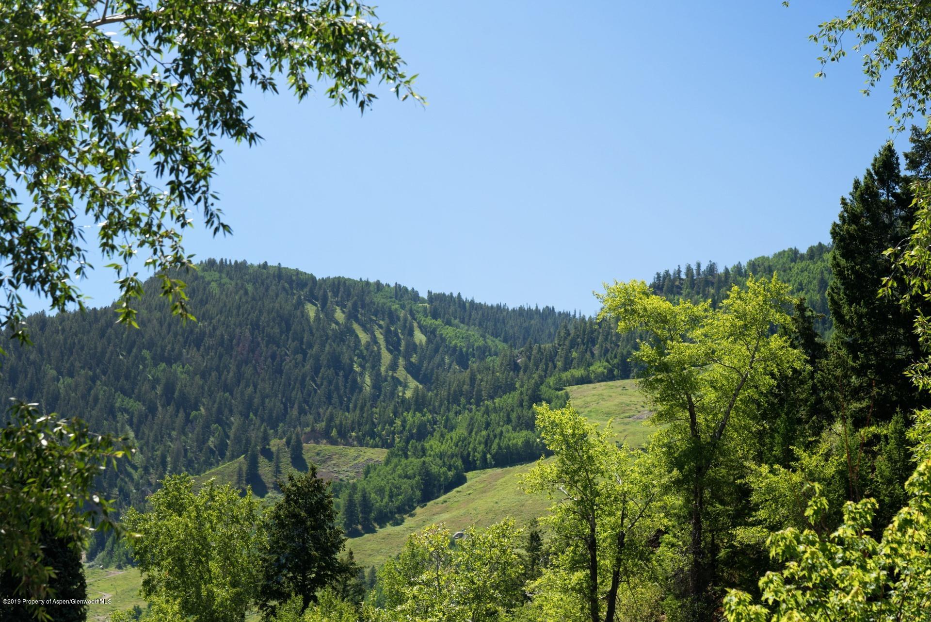 Aspen, Colorado 81611, United States, 3 Bedrooms Bedrooms, ,4 BathroomsBathrooms,Residential,Active,75560