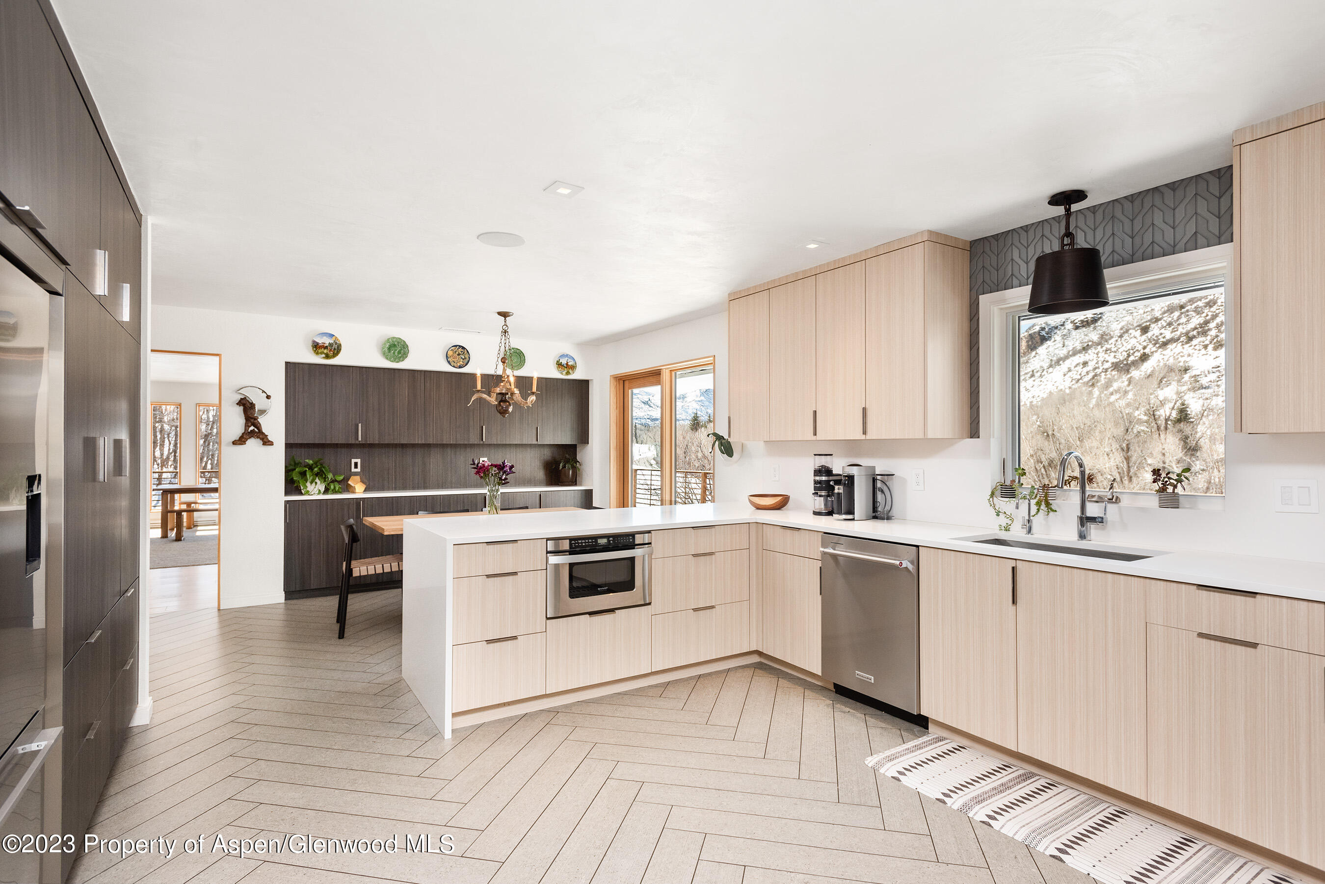 Snowmass, Colorado 81654, United States, 5 Bedrooms Bedrooms, ,5 BathroomsBathrooms,Residential,Active,74079