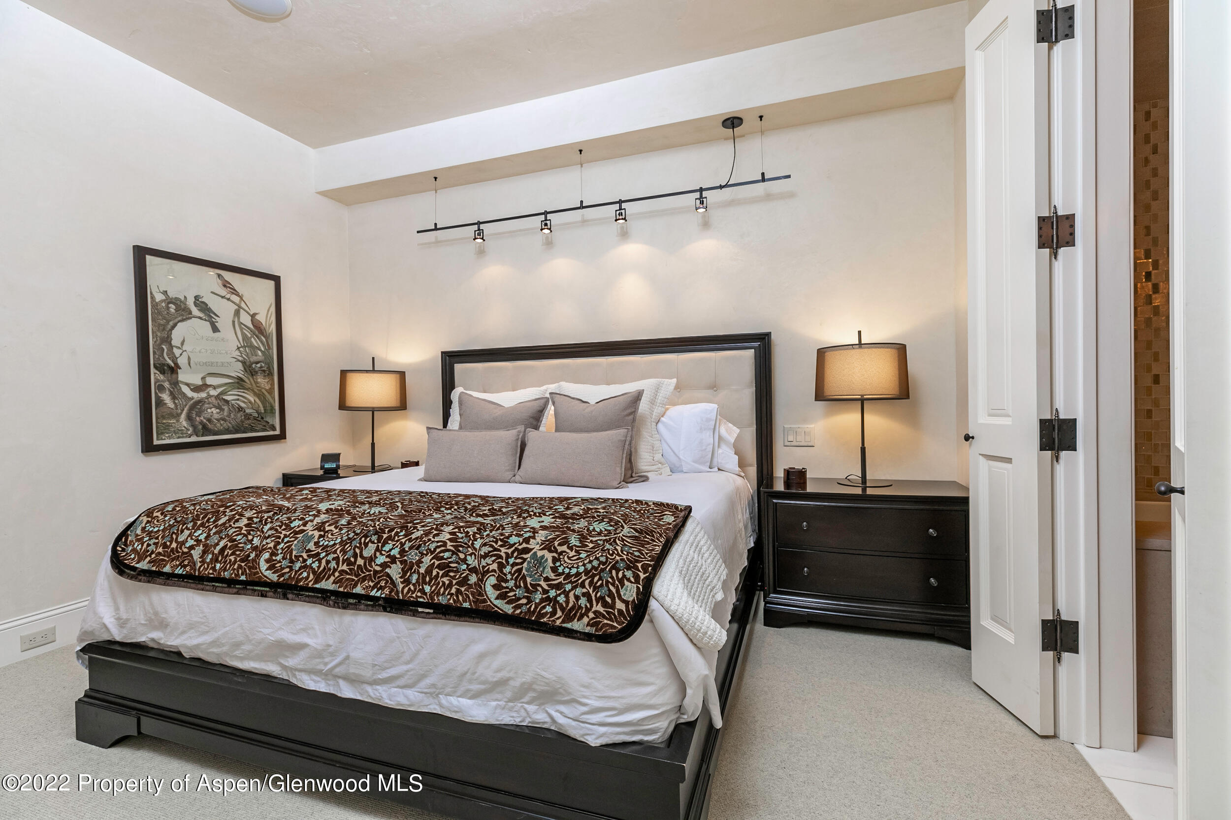 Aspen, Colorado 81611, United States, 3 Bedrooms Bedrooms, ,4 BathroomsBathrooms,Residential,Active,75569