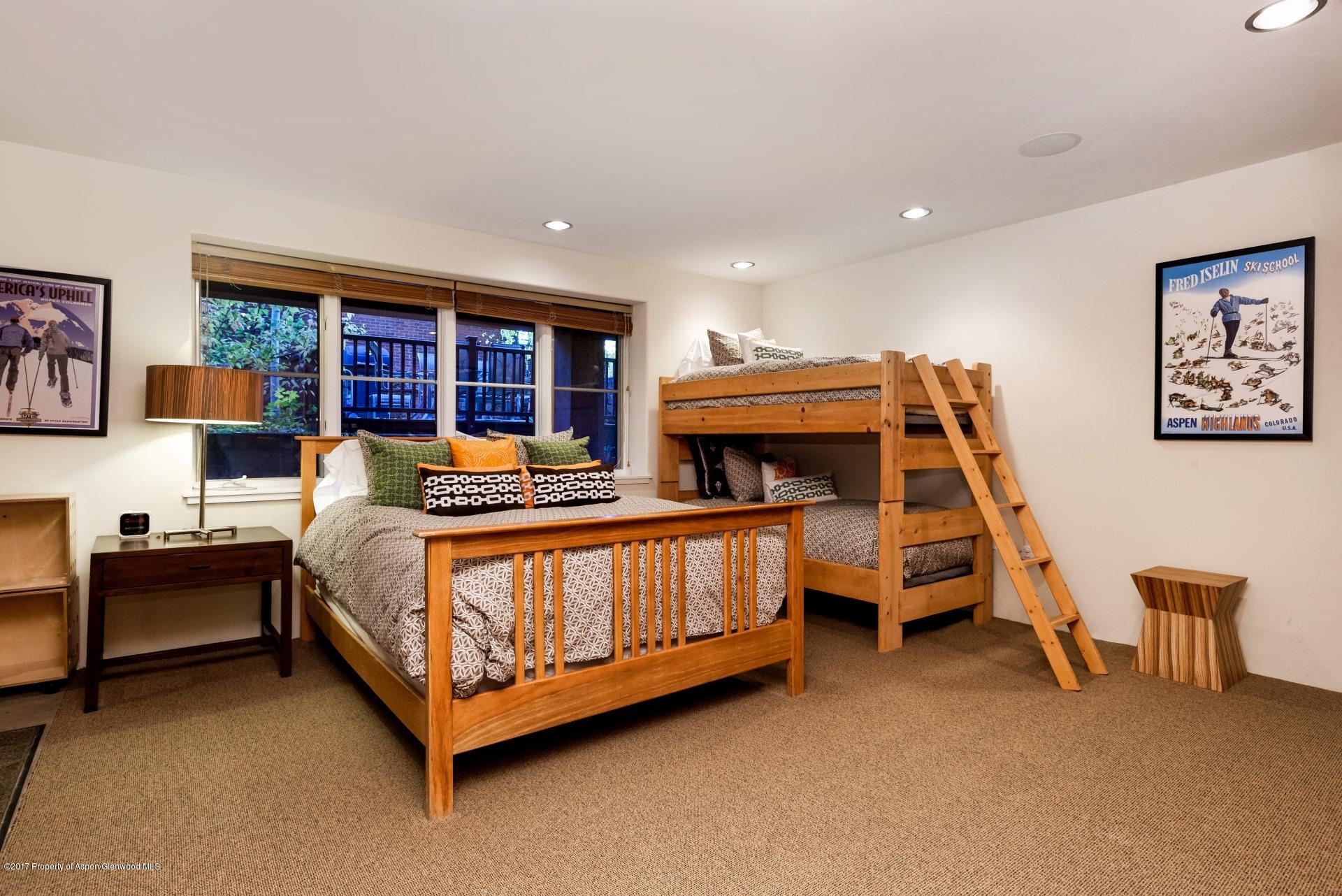 Aspen, Colorado 81611, United States, 3 Bedrooms Bedrooms, ,4 BathroomsBathrooms,Residential,Active,75567