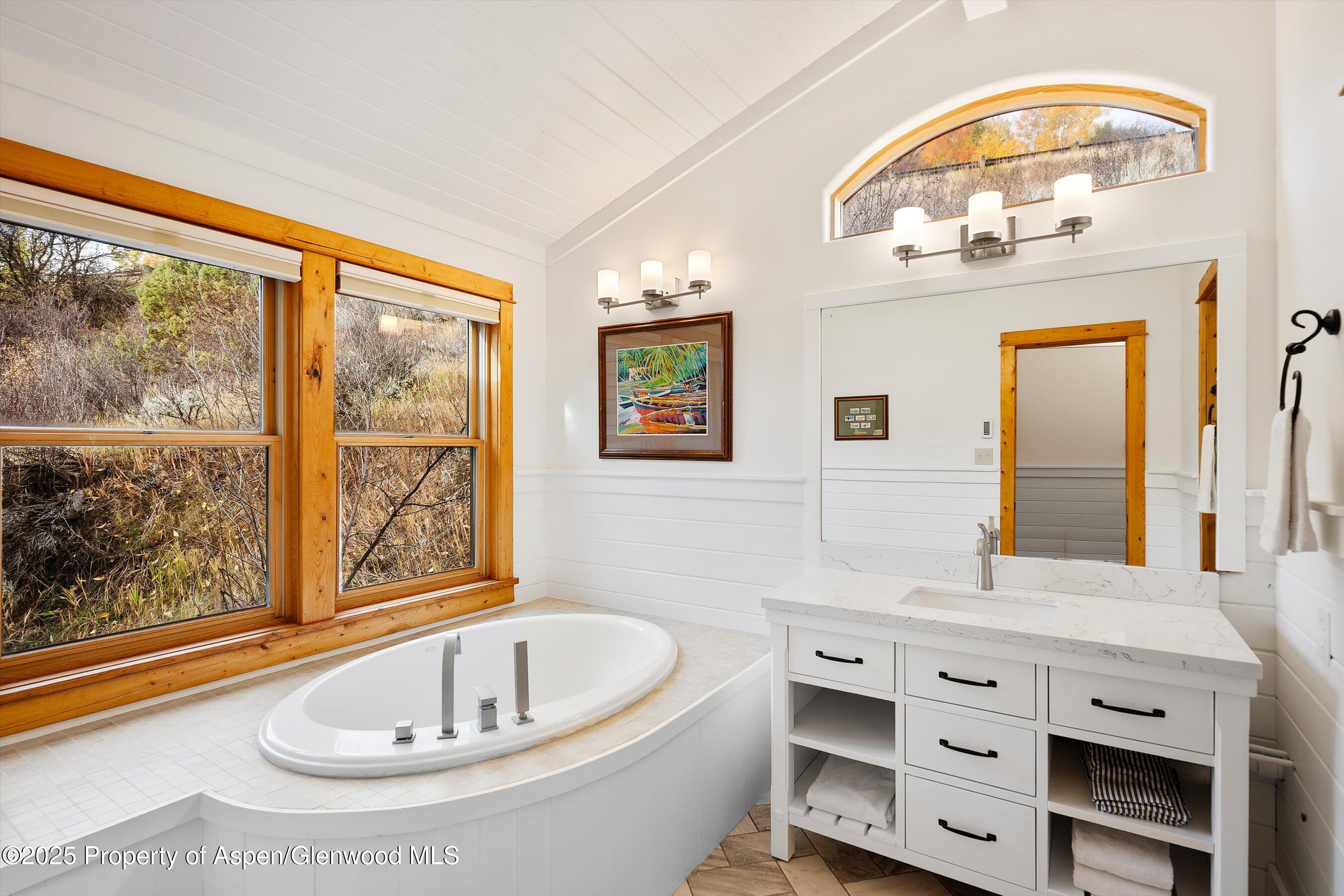 Snowmass, Colorado 81654, United States, 4 Bedrooms Bedrooms, ,4 BathroomsBathrooms,Residential,Active,226355