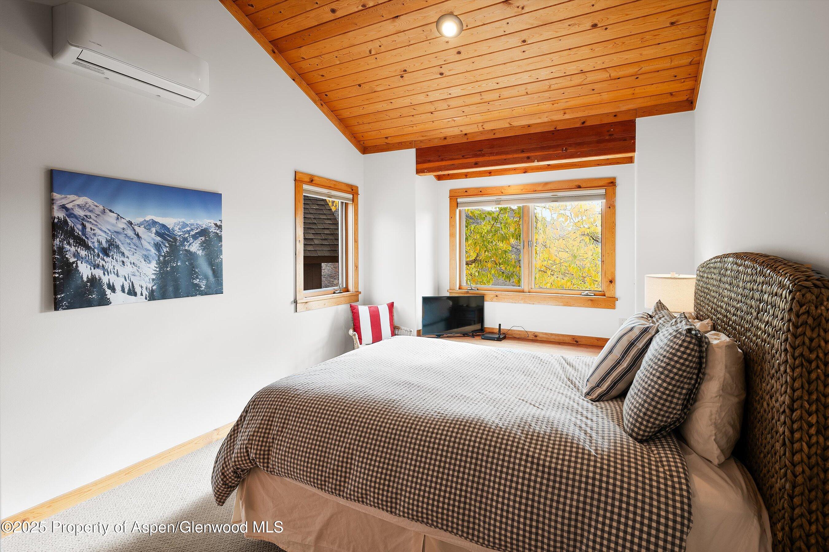 Snowmass, Colorado 81654, United States, 4 Bedrooms Bedrooms, ,4 BathroomsBathrooms,Residential,Active,226355